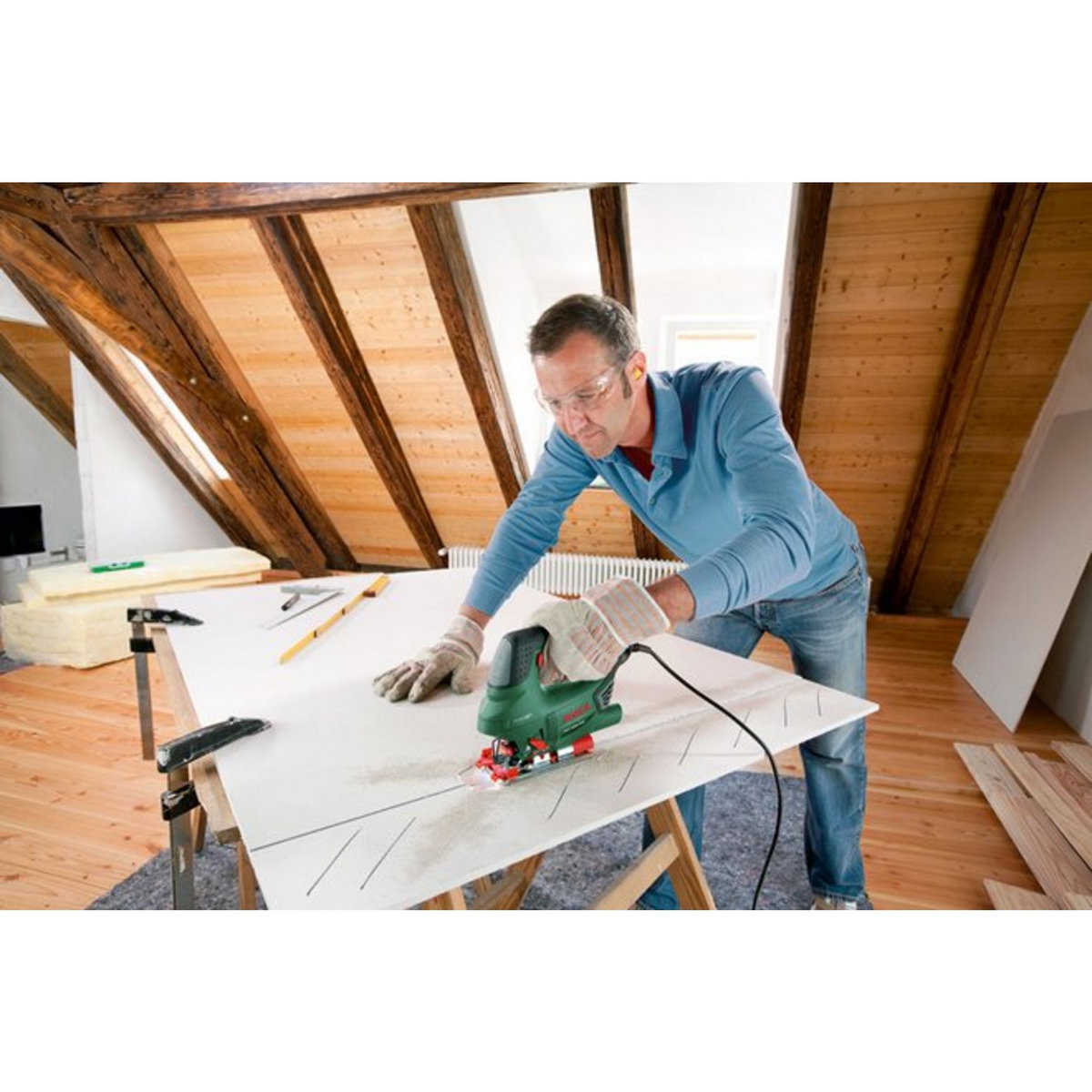 BOSCH Scie sauteuse PST 900 PEL   Expert  coffret