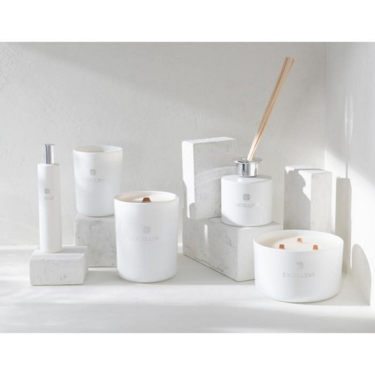 Paris Prix Bougie Parfumée  Excellent  28cm Golden Honey Blanc