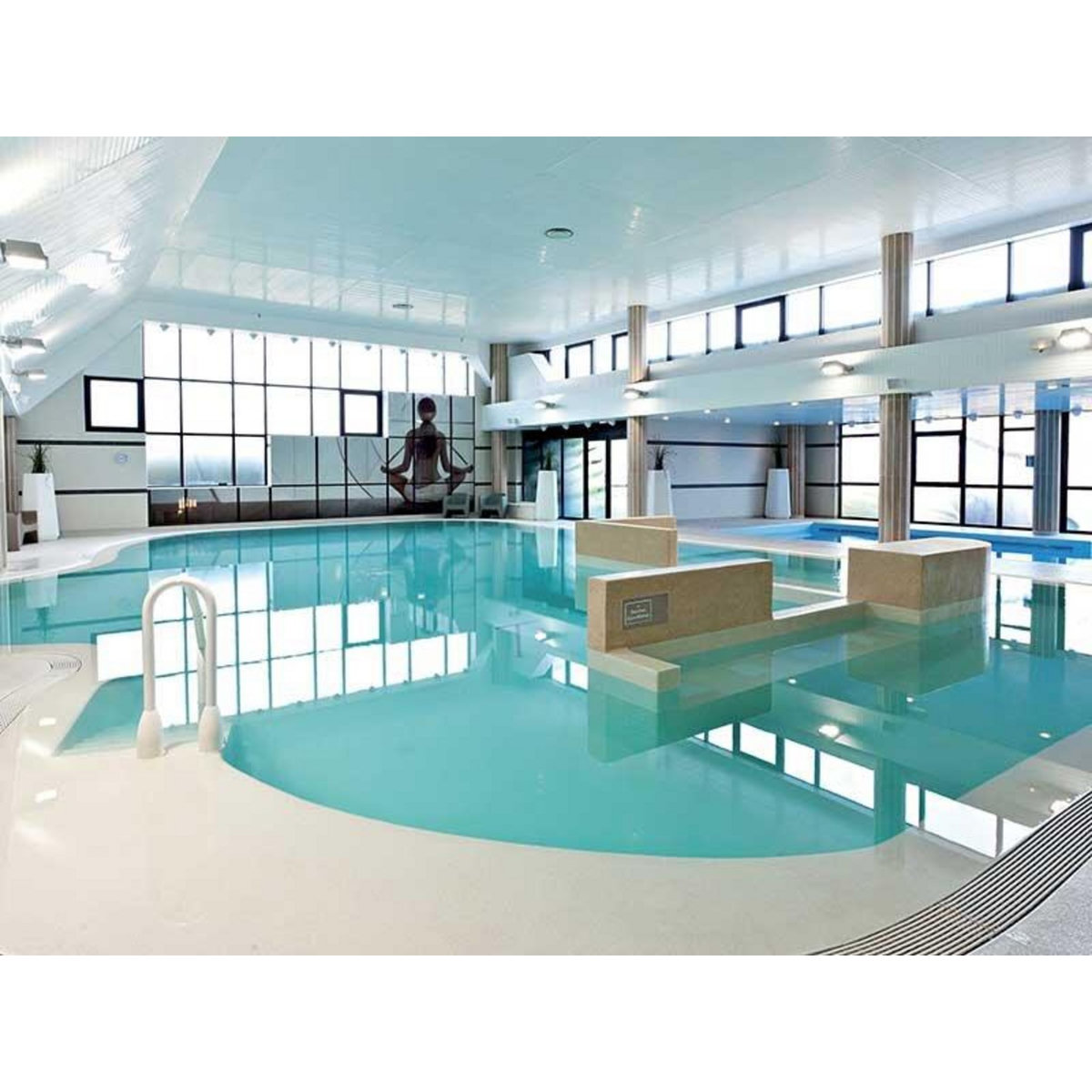 Smartbox Thalazur Ouistreham 4* : 2 jours avec dîner, petit déjeuner et accès à l'Espace spa marin - Coffret Cadeau Séjour