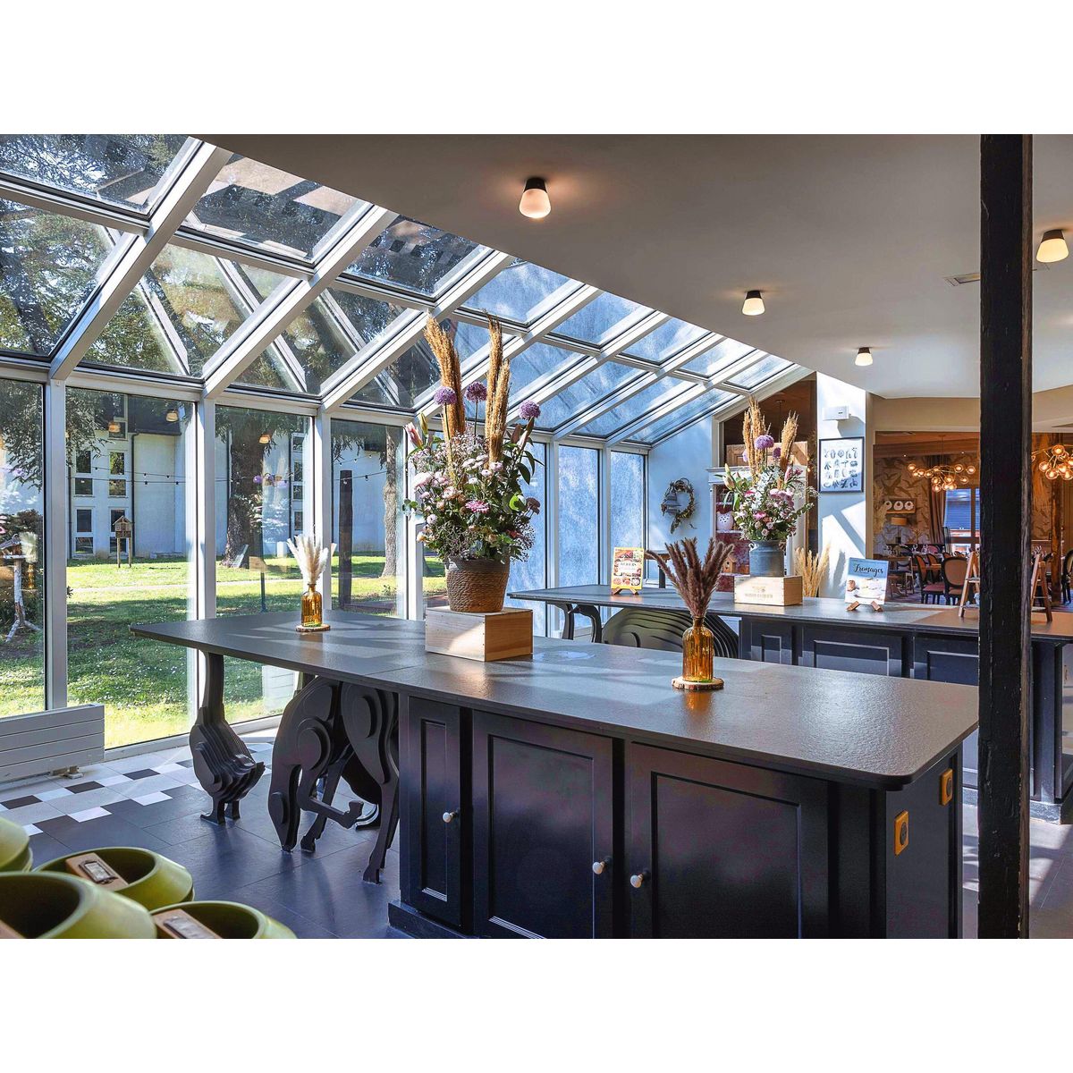 Smartbox Séjour romantique en hôtel 4* : 2 jours avec accès au spa près de Paris - Coffret Cadeau Séjour