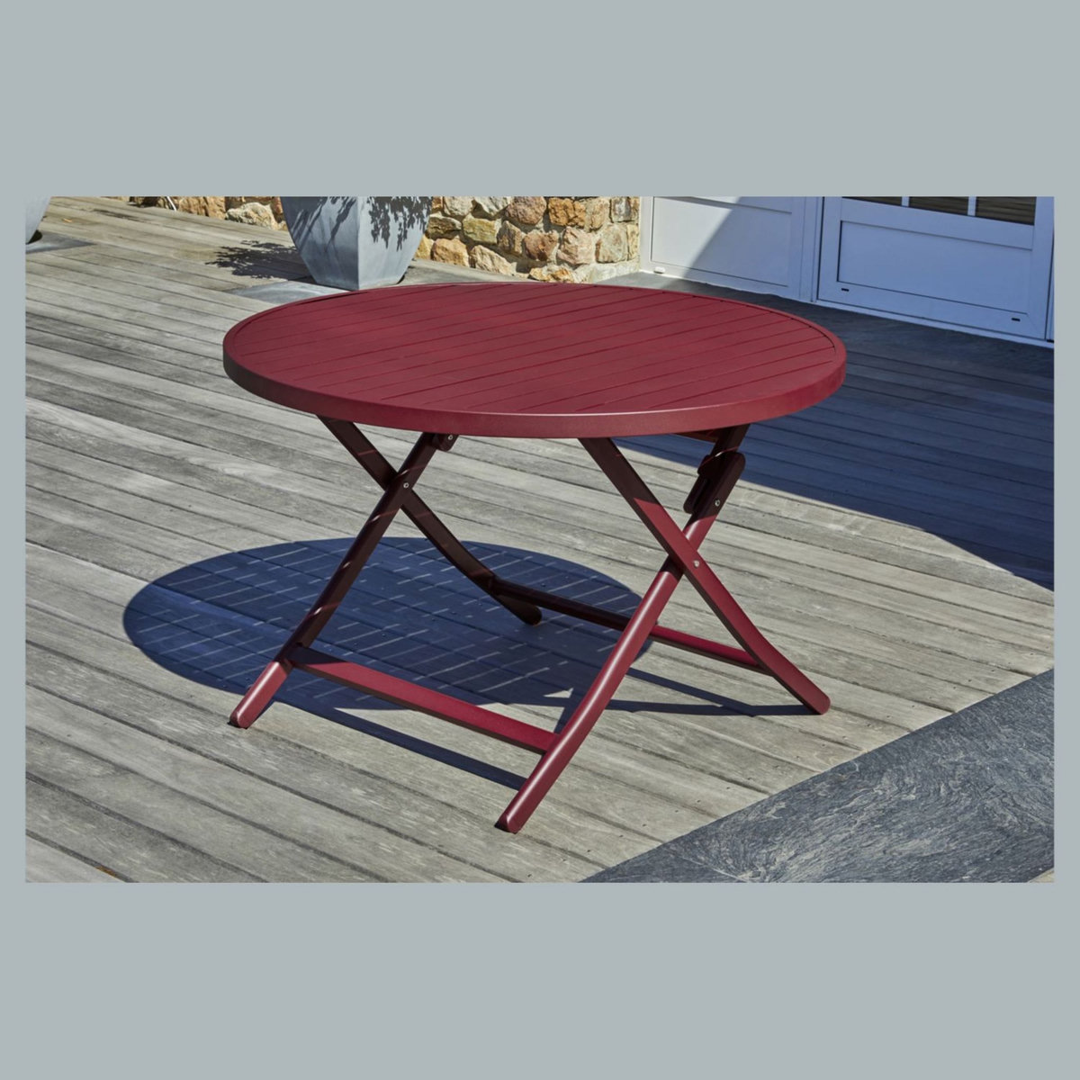 DCB GARDEN Table de jardin ronde pliante - 4/6 places - Aluminium - Rouge carmin - MARIUS