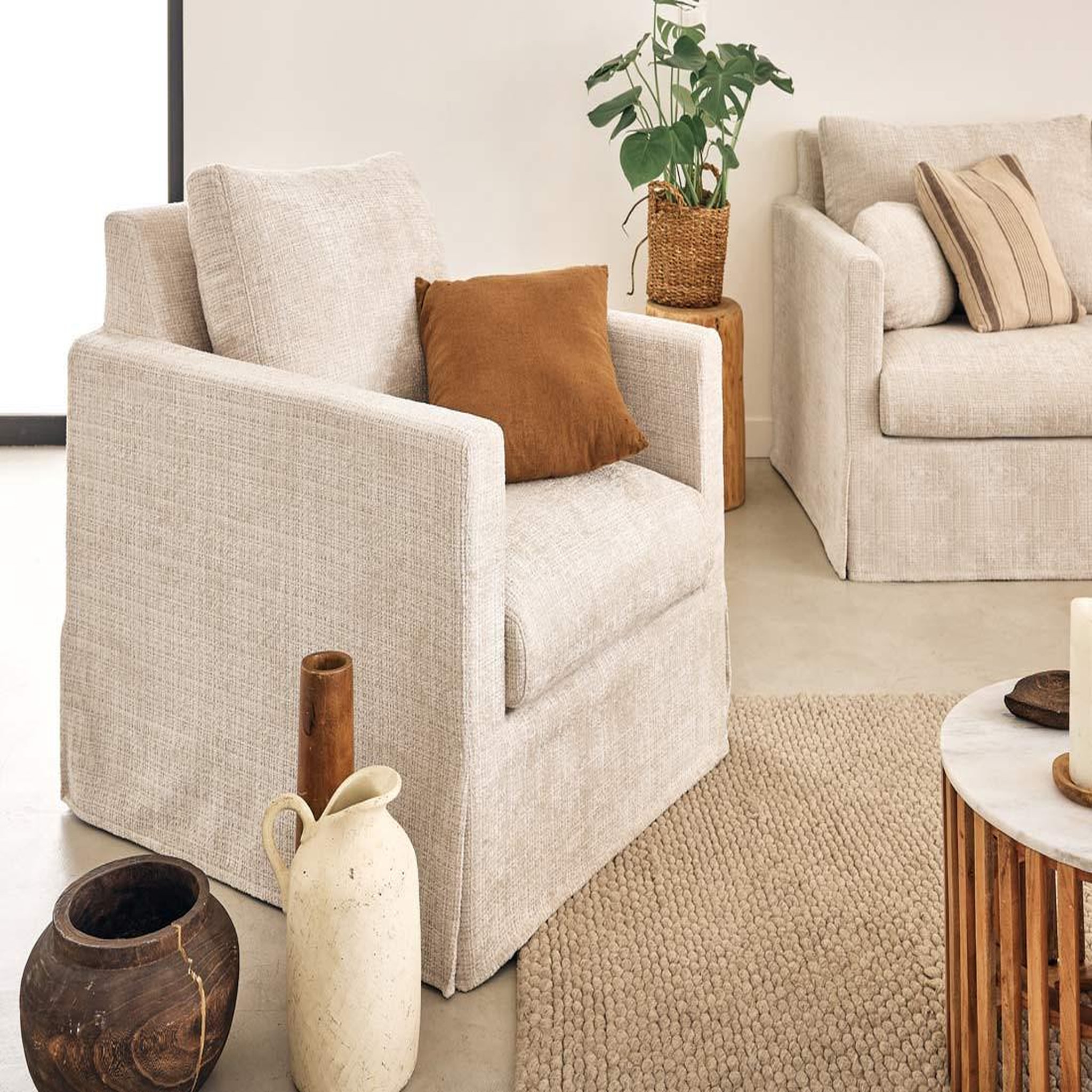 Voir la diapositive 4 : LISA DESIGN Serena - housse en velours texturé pour fauteuil