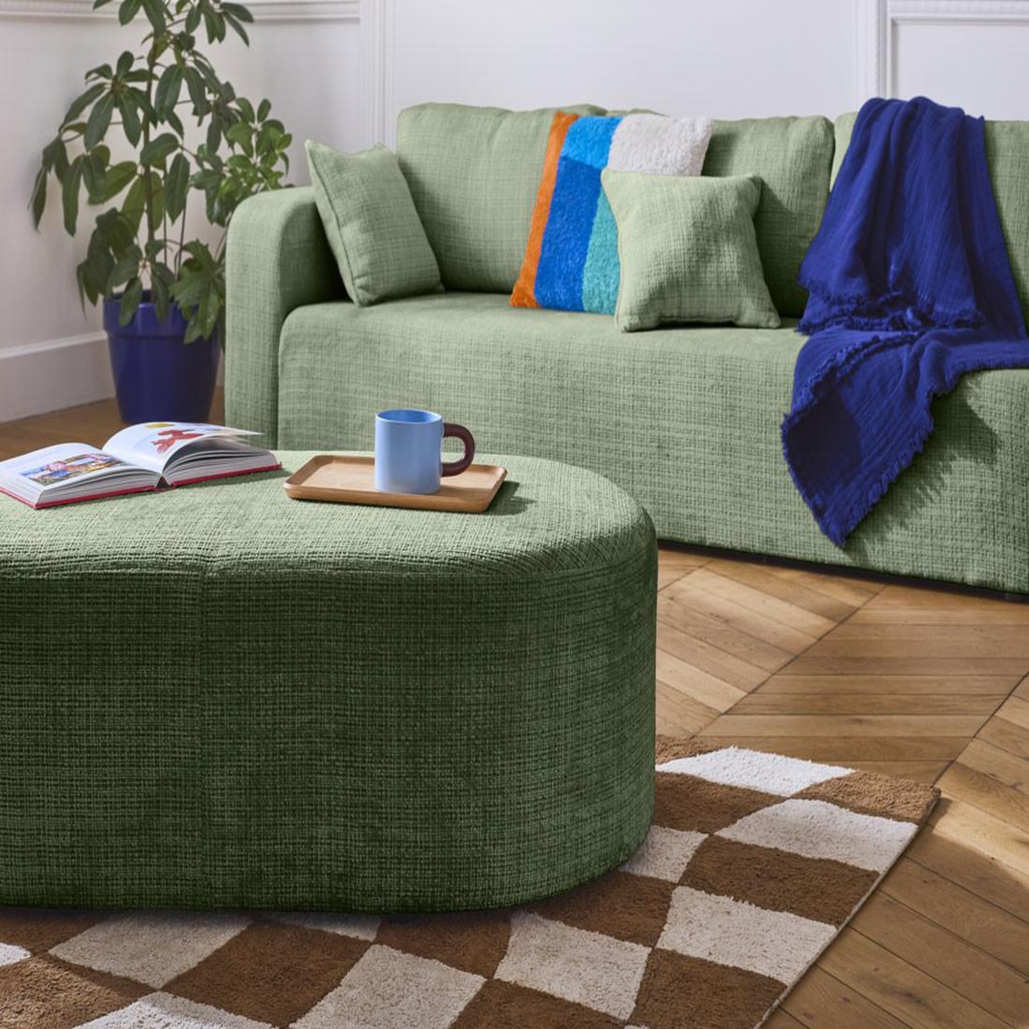 Voir la diapositive 5 : BEST MOBILIER Miro - canapé droit 3 places - convertible avec coffre - en velours texturé