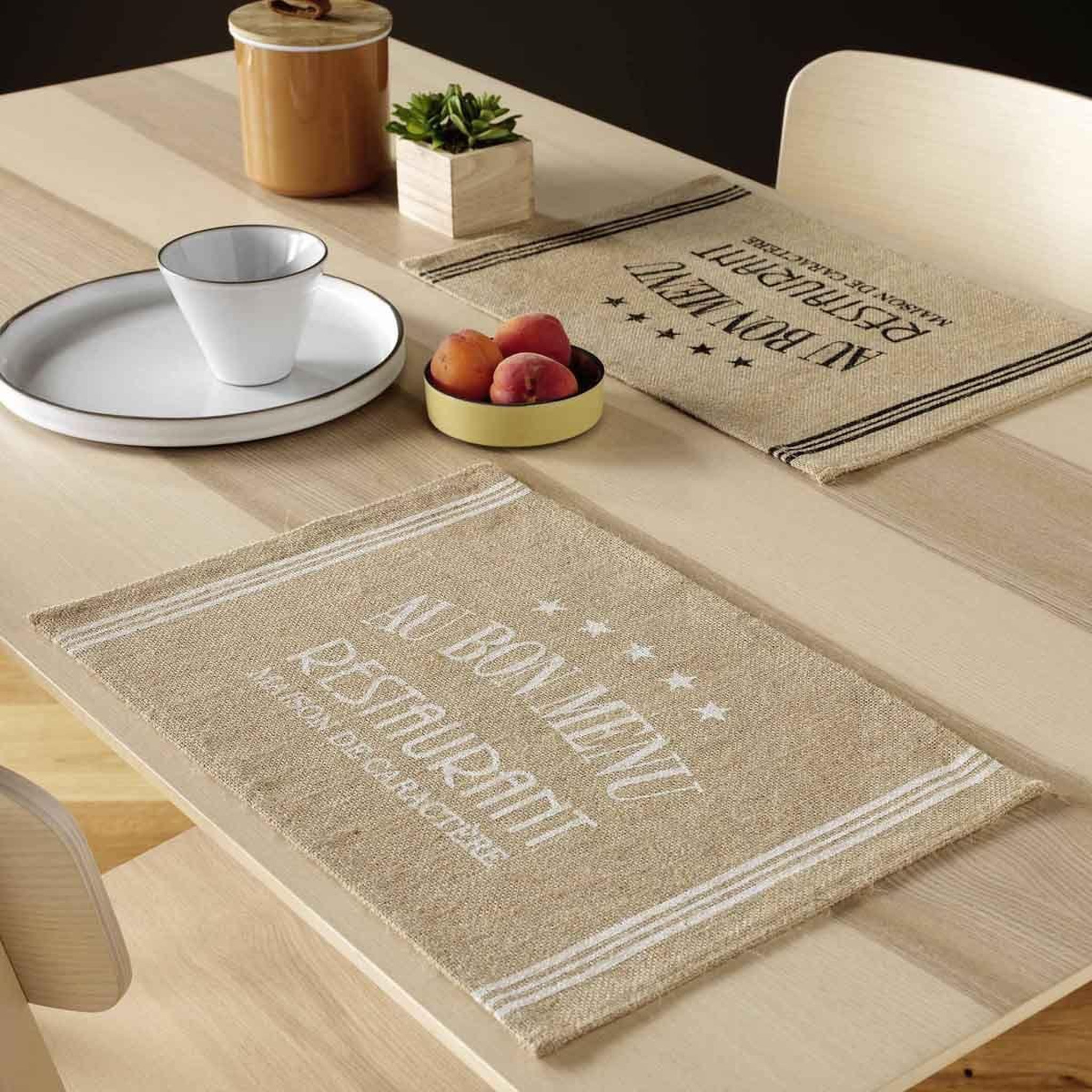 Voir la diapositive 3 : Douceur d'Intérieur Set de Table en Jute  Diner  30x45cm Blanc