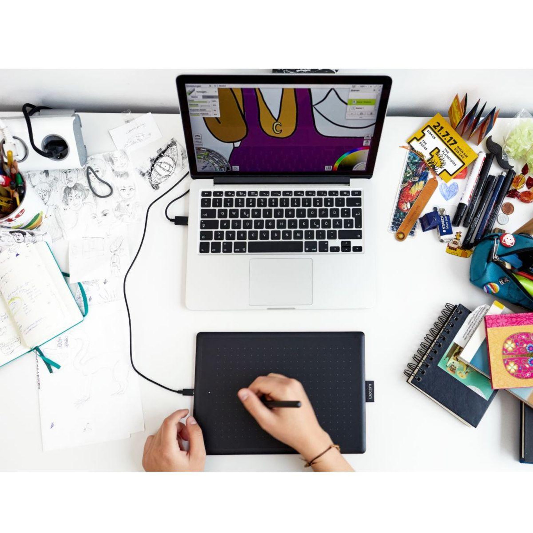 Voir la diapositive 5 : Wacom Tablette graphique One by Wacom small