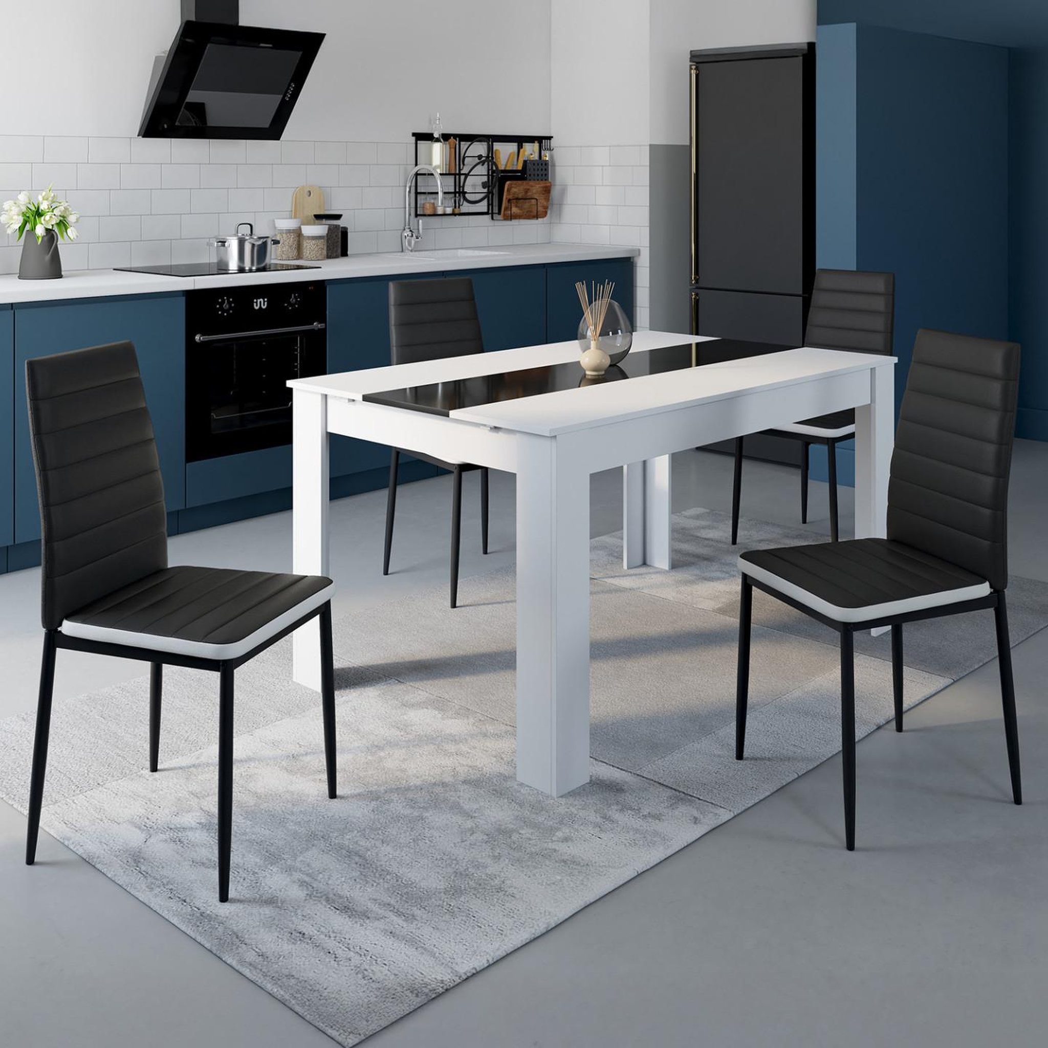 Voir la diapositive 2 : ID MARKET Lot de 4 chaises romane noires bandeau blanc pour salle à manger