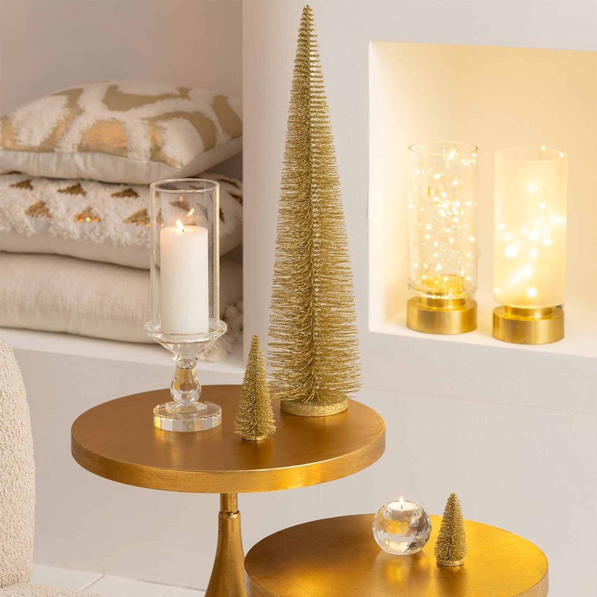 Voir la diapositive 3 : J-LINE Sapin de noël déco pailleté  josh  61cm doré clair