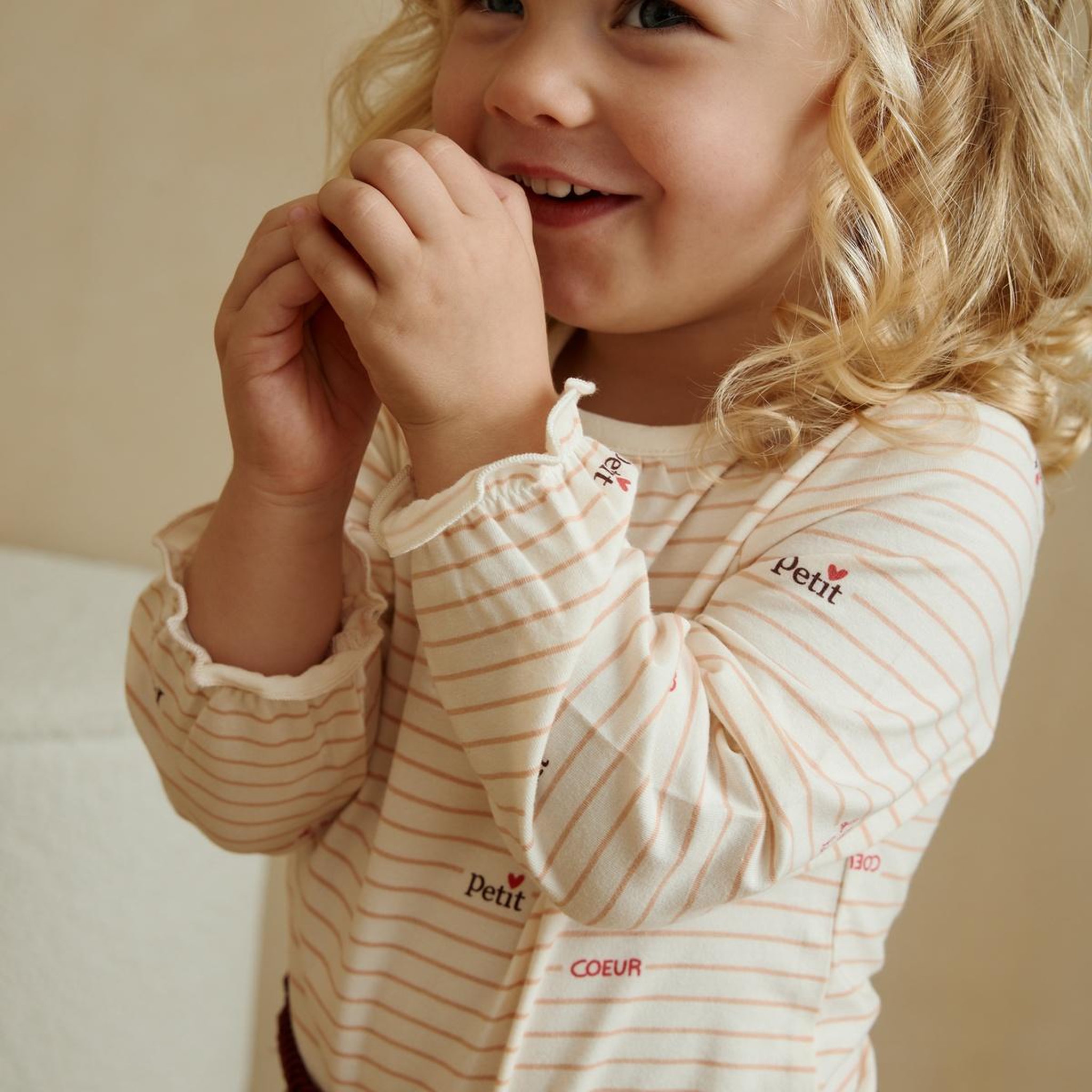 Voir la diapositive 6 : PETIT BEGUIN Lot de 2 t-shirts bébé manches longues aimée