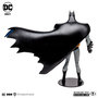 Voir la diapositive 5 : McFarlane Figurine Collector Batman 17cm avec socle lumineux