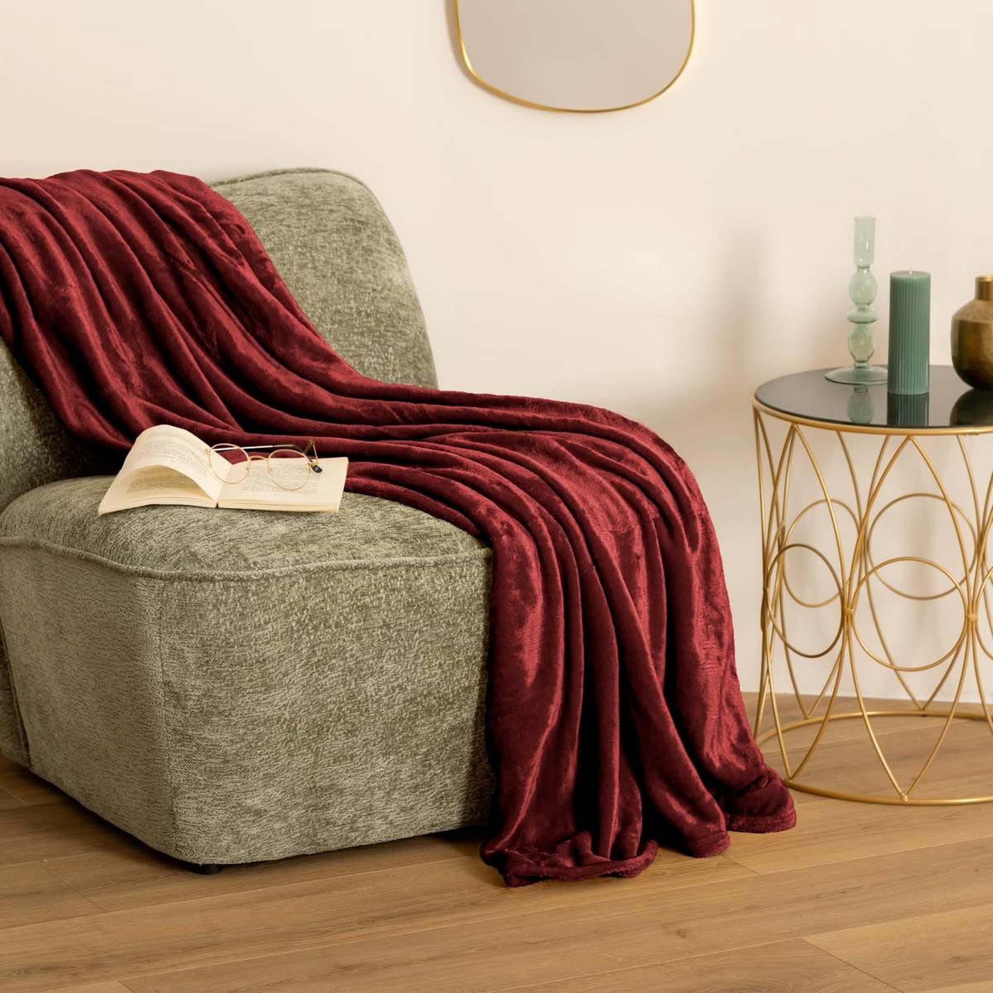 Voir la diapositive 3 : ATMOSPHERA Plaid en flanelle uni  ollis  180x230cm rouge grenat
