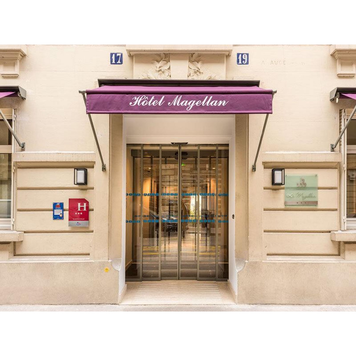 Smartbox Séjour en famille : 3 jours en suite dans le 17e arrondissement de Paris - Coffret Cadeau Séjour