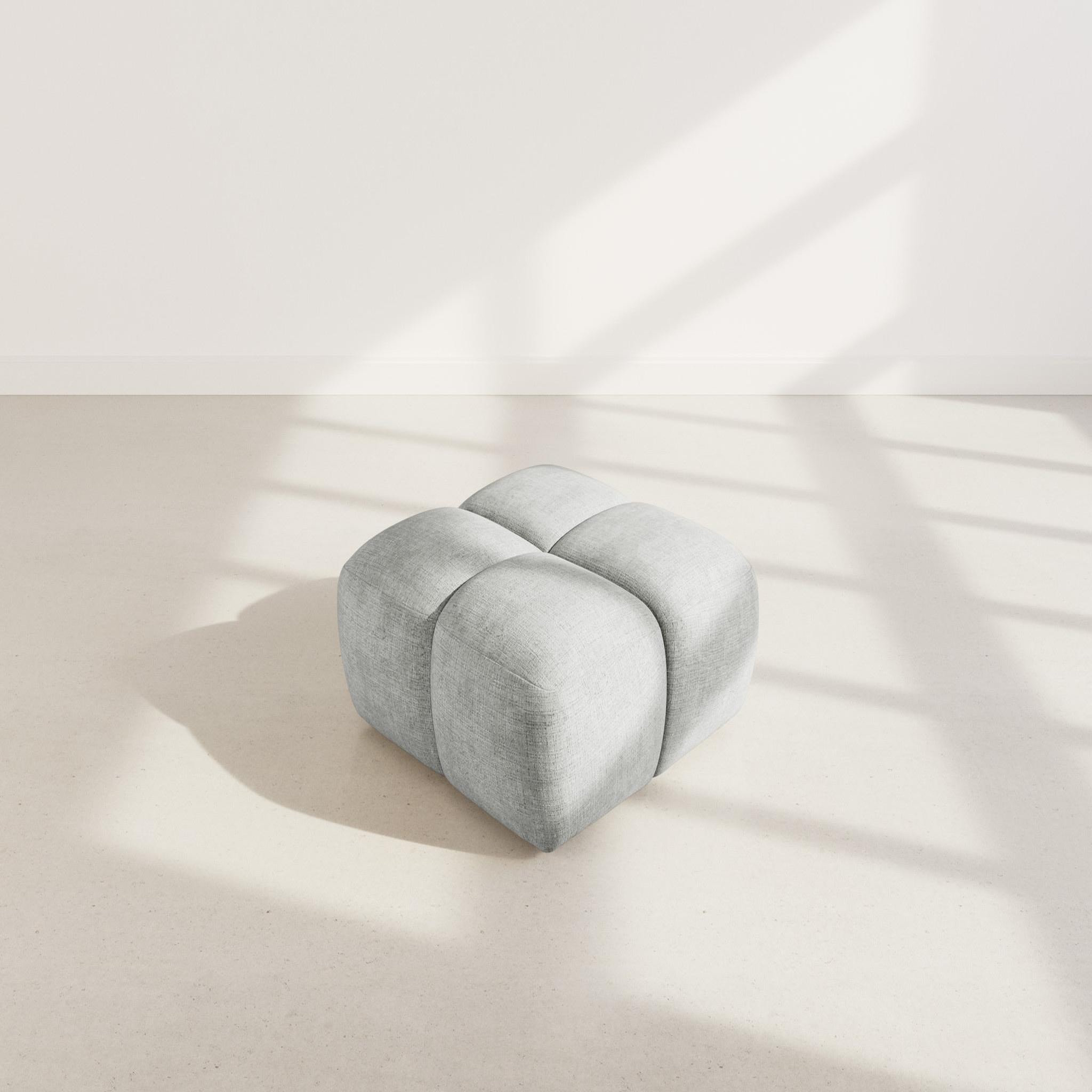 Voir la diapositive 3 : LISA DESIGN Grace - pouf en velours texturé