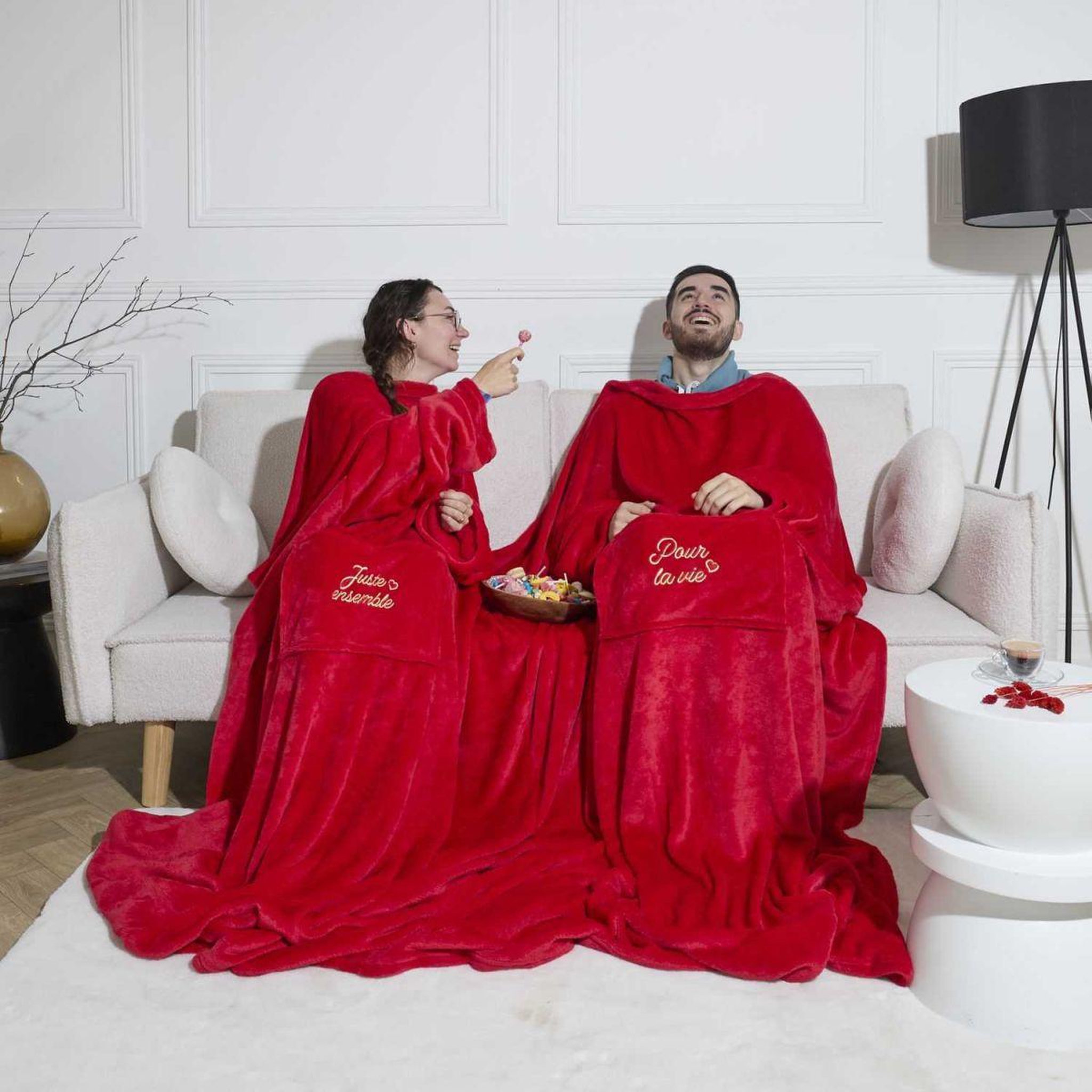Voir la diapositive 4 : The concept Factory Plaid double  pour la vie  200x254cm rouge