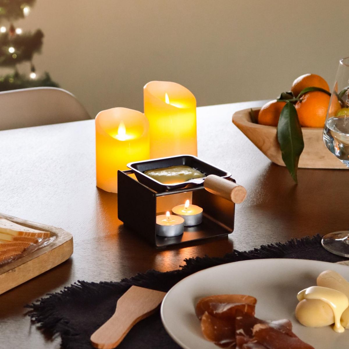 LINXOR Appareil à raclette à la bougie en métal, spatule et bougies incluses - 1 personne