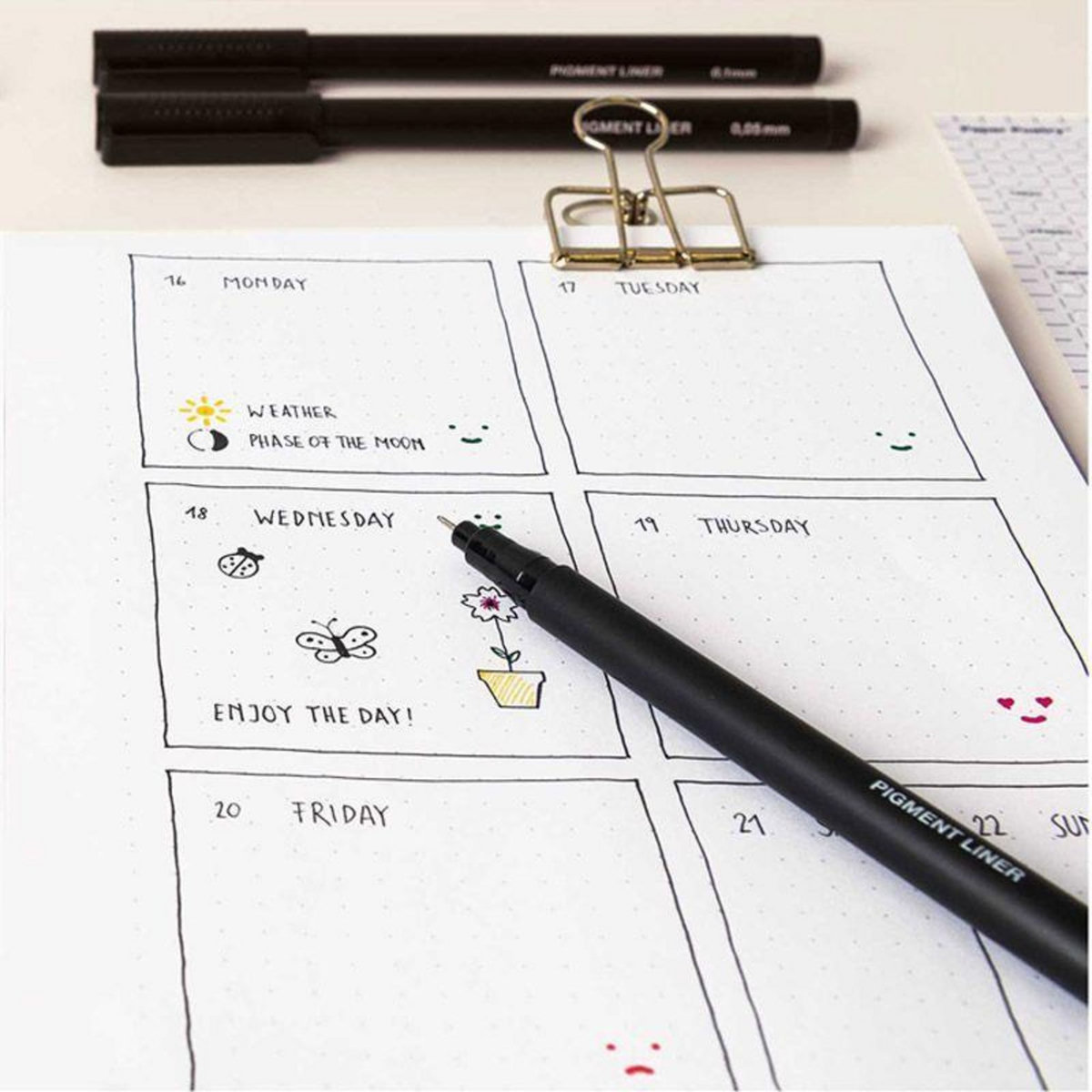 RICO DESIGN Feutre pigmenté noir 0,8 mm