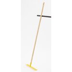 CENTRALE BRICO Râteau à douille L.130 cm