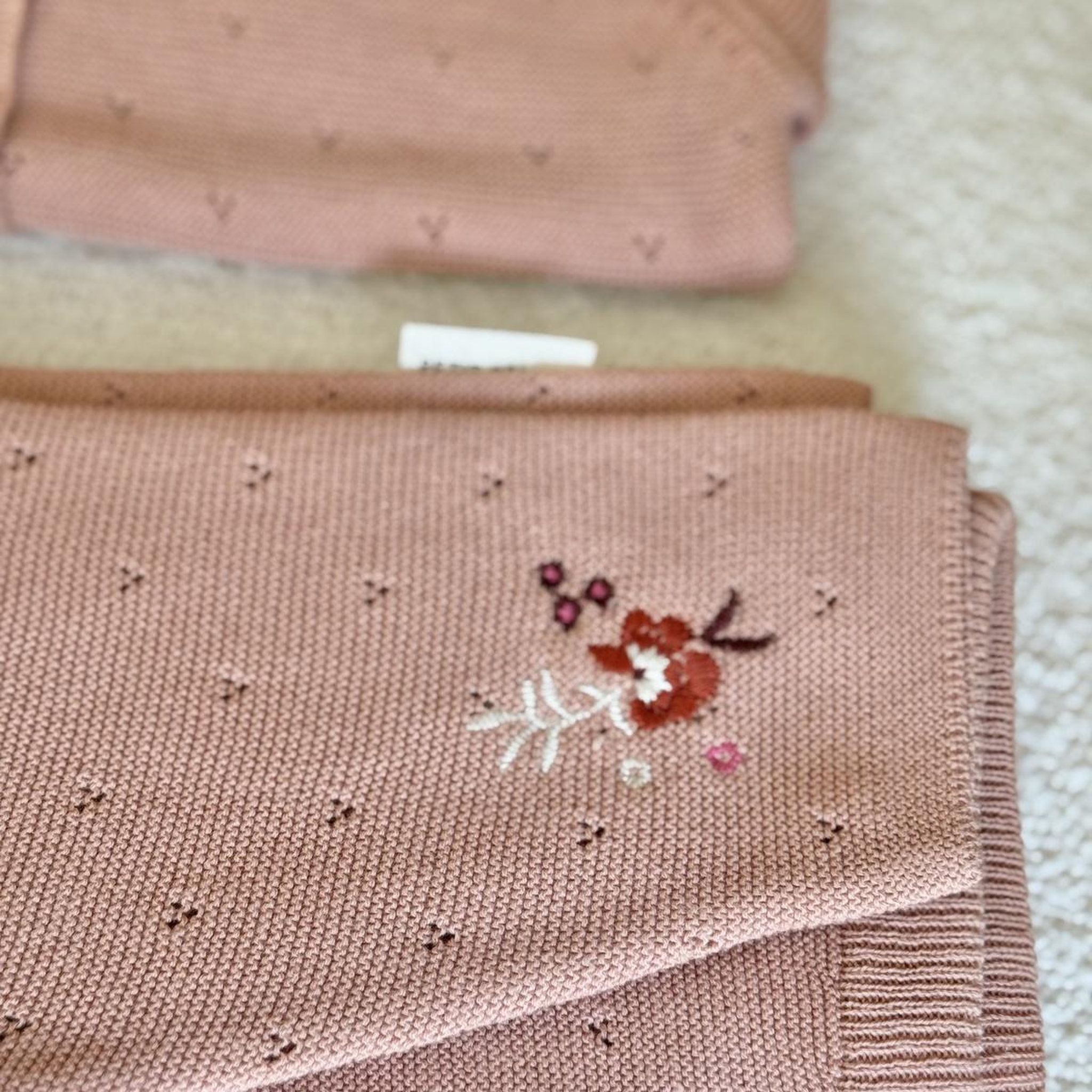 Voir la diapositive 6 : Petit Béguin Pantalon bébé en tricot Manouk