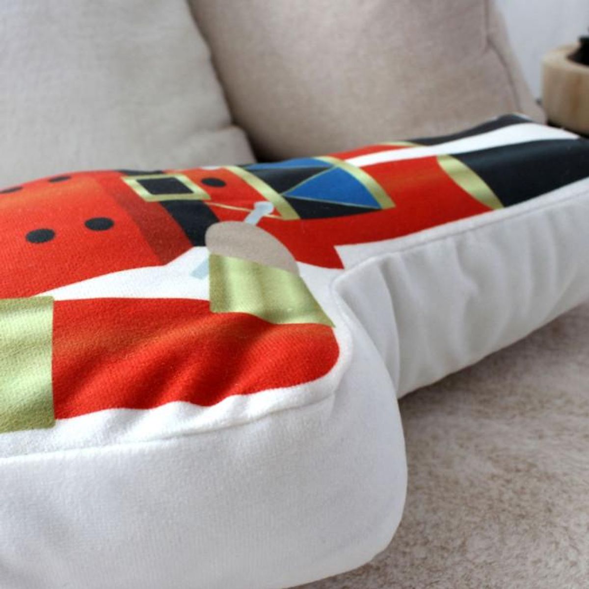 Paris Prix Coussin Déco de Noël 3D LED  Casse-Noisette  40cm Multicolore