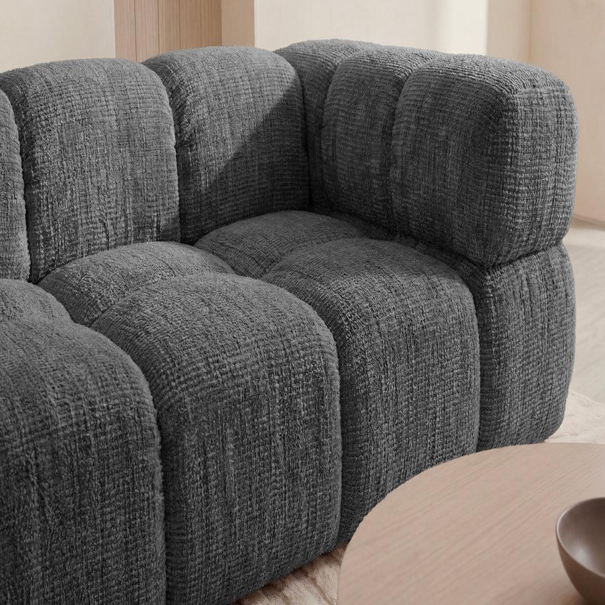 Voir la diapositive 4 : CASANOVA PARIS Gustave - canapé droit tissu chenille 2 places