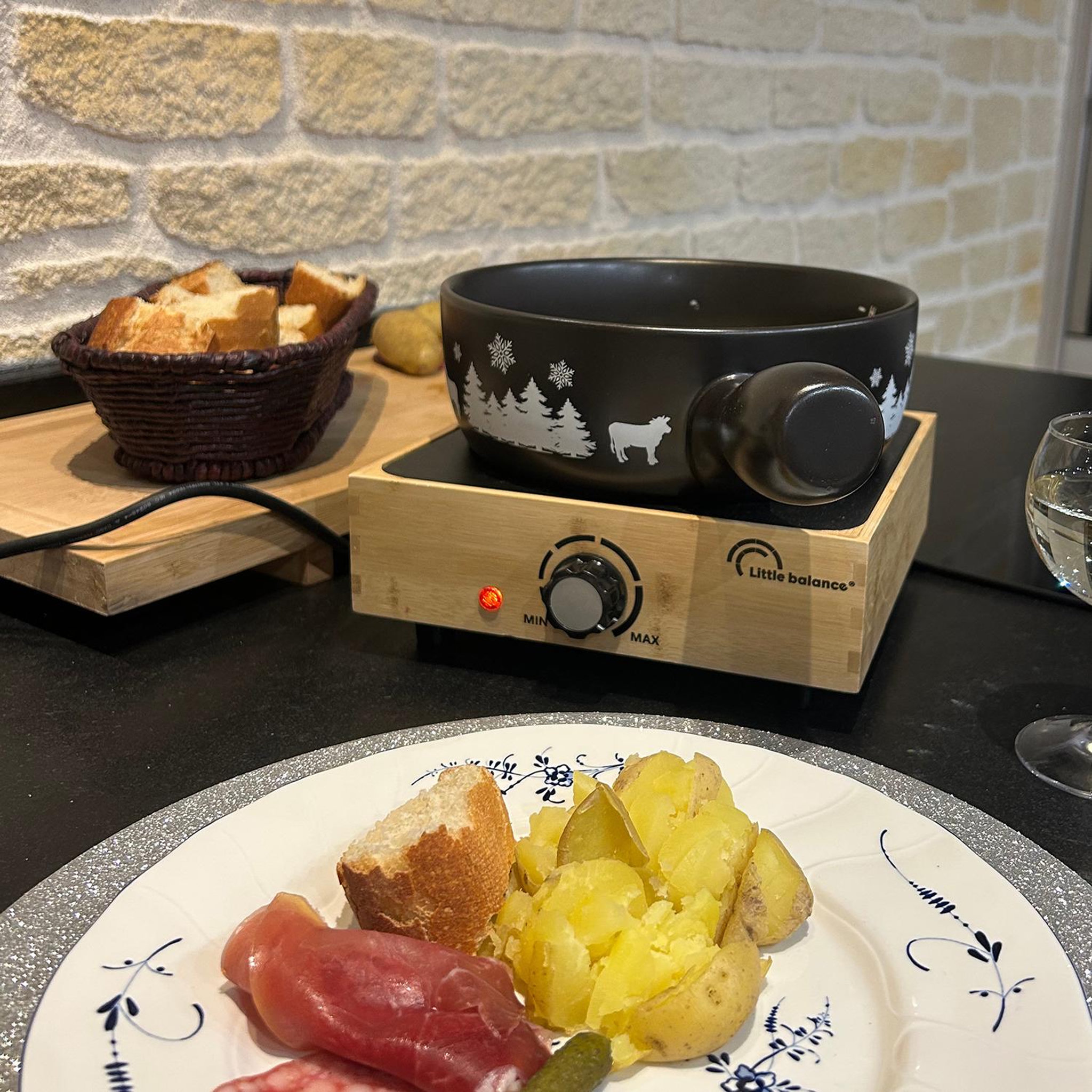 Voir la diapositive 3 : LITTLE BALANCE Service à fondue 8 personnes bois - 8966