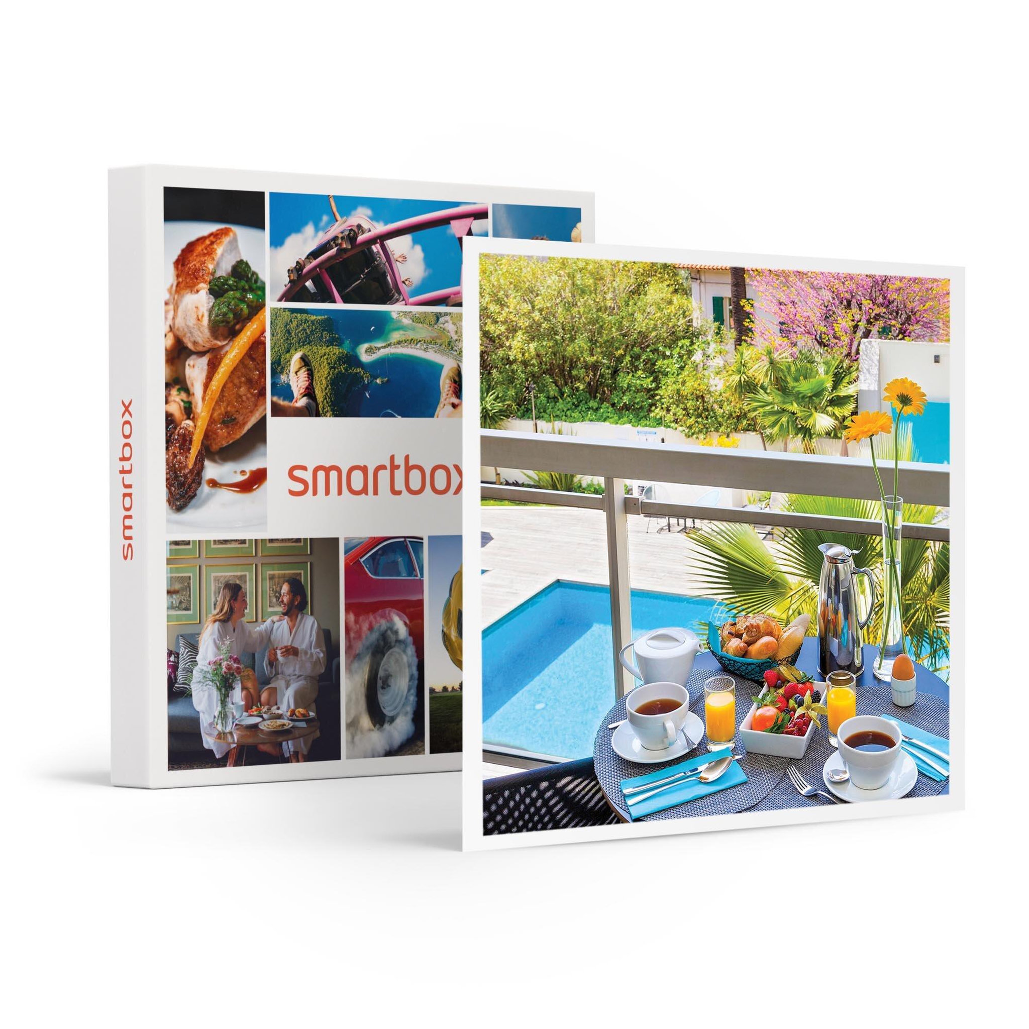 Voir la diapositive 1 : Smartbox Échappée de 3 jours en hôtel 4* à Cannes - Coffret Cadeau Séjour