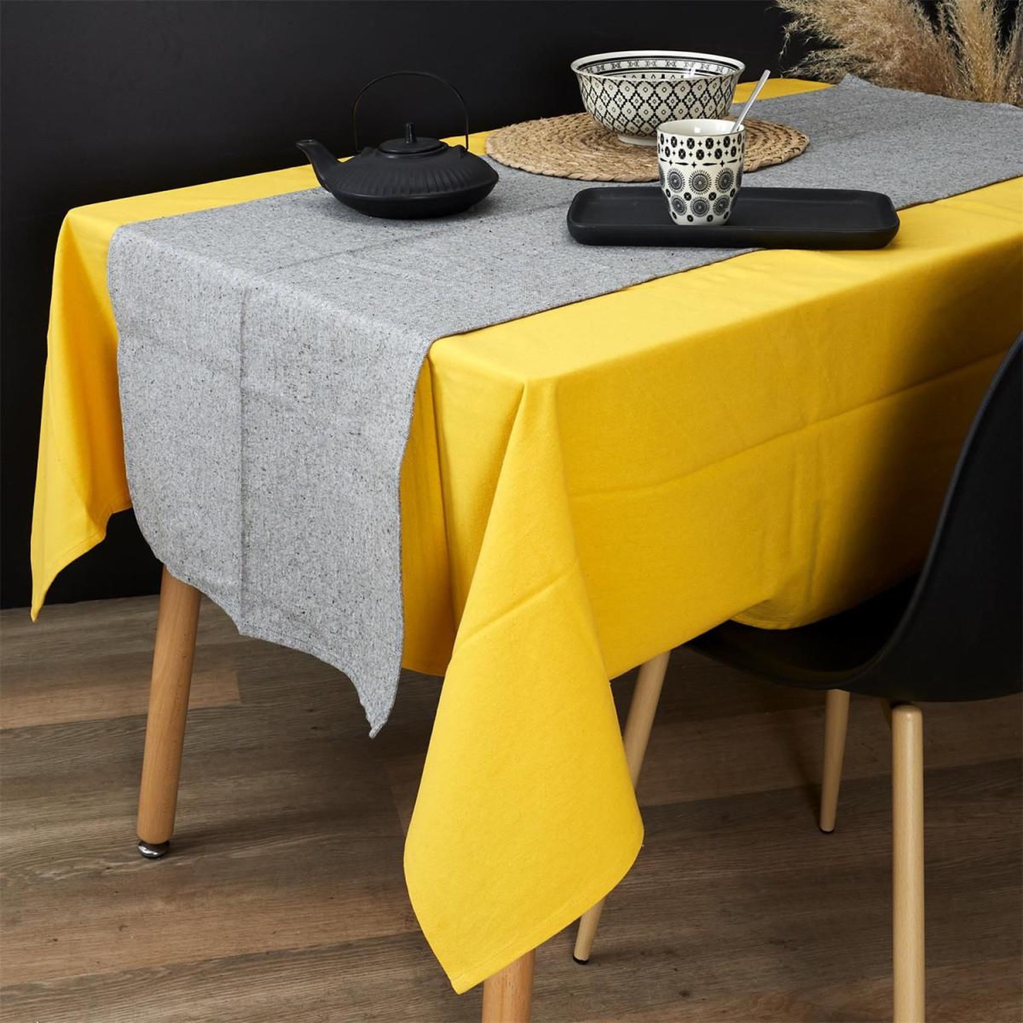 Voir la diapositive 3 : The Home Deco Factory Chemin de table déco  lunabel  50x150cm vert olive