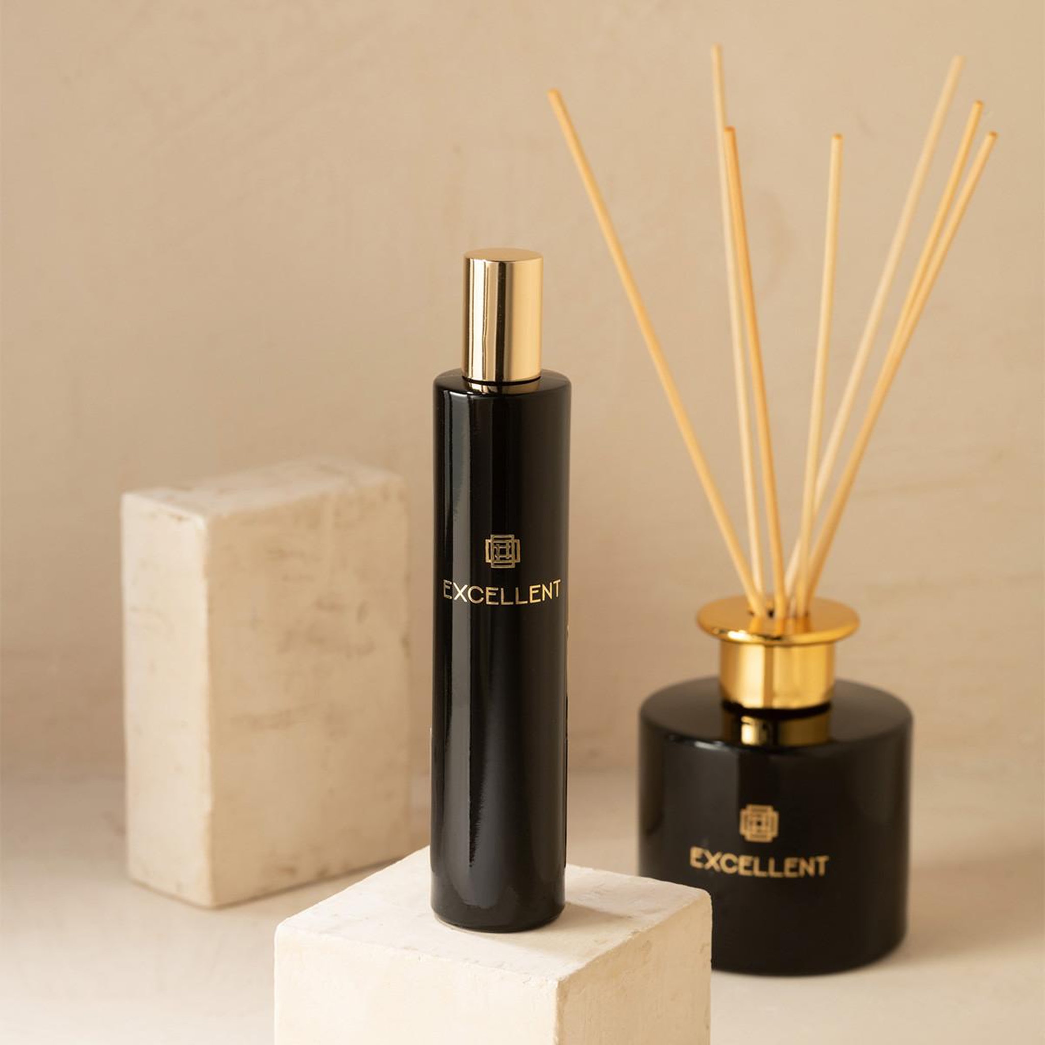 Voir la diapositive 3 : J-LINE Parfum d'ambiance  excellent  50ml siberia fir noir