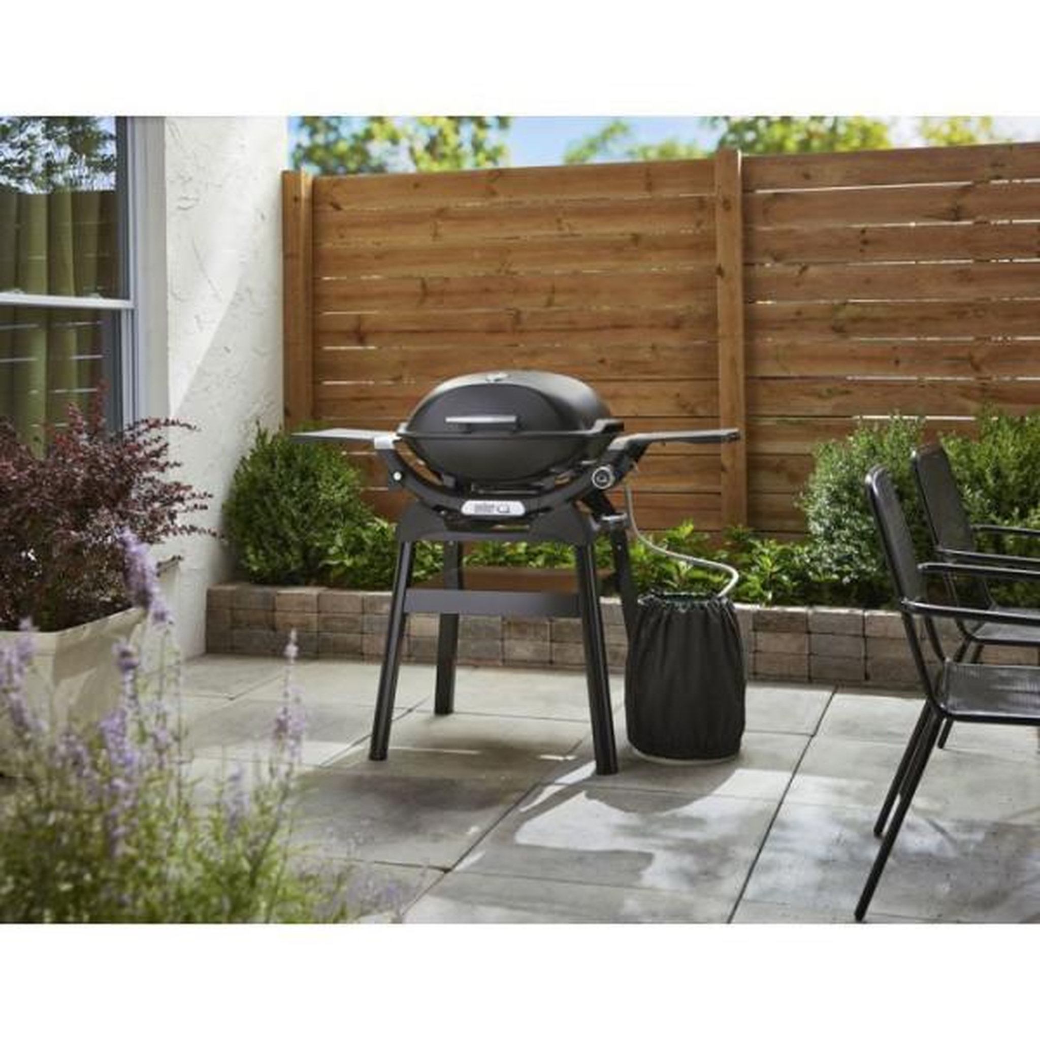 Voir la diapositive 4 : AAAAA Barbecue a gaz - Weber - Q2200N avec stand - 4,11kW - 1 brûleur - Fonte émaillée - Allumage piézoélectronique - Noir