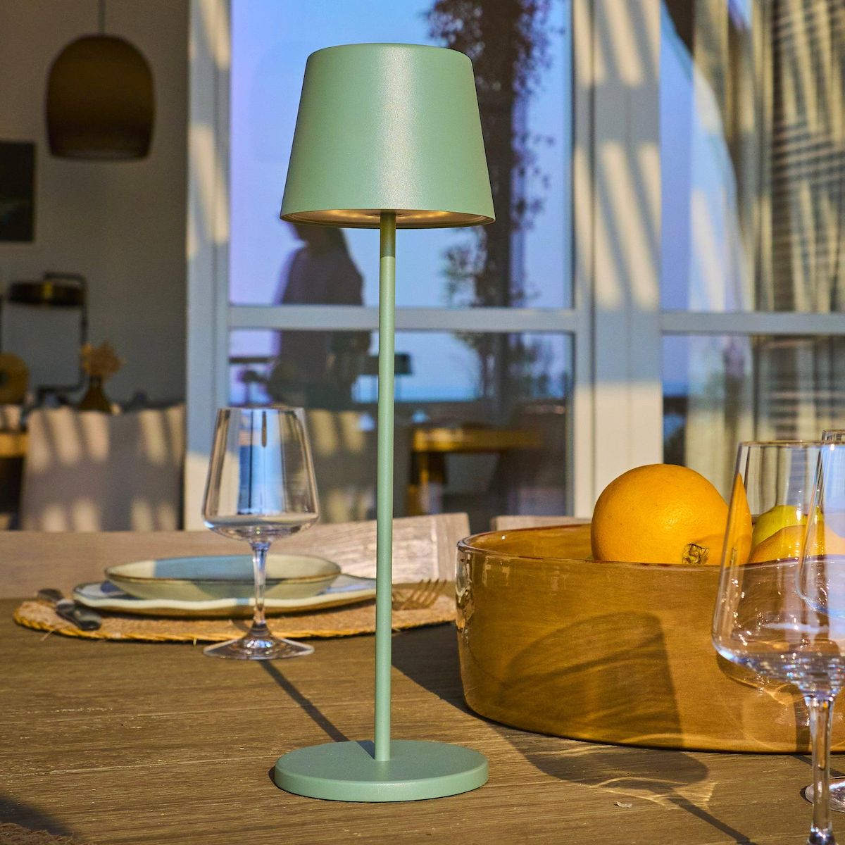 Lumisky Lampe de table sans fil LED KELLY Vert Metal H38CM
