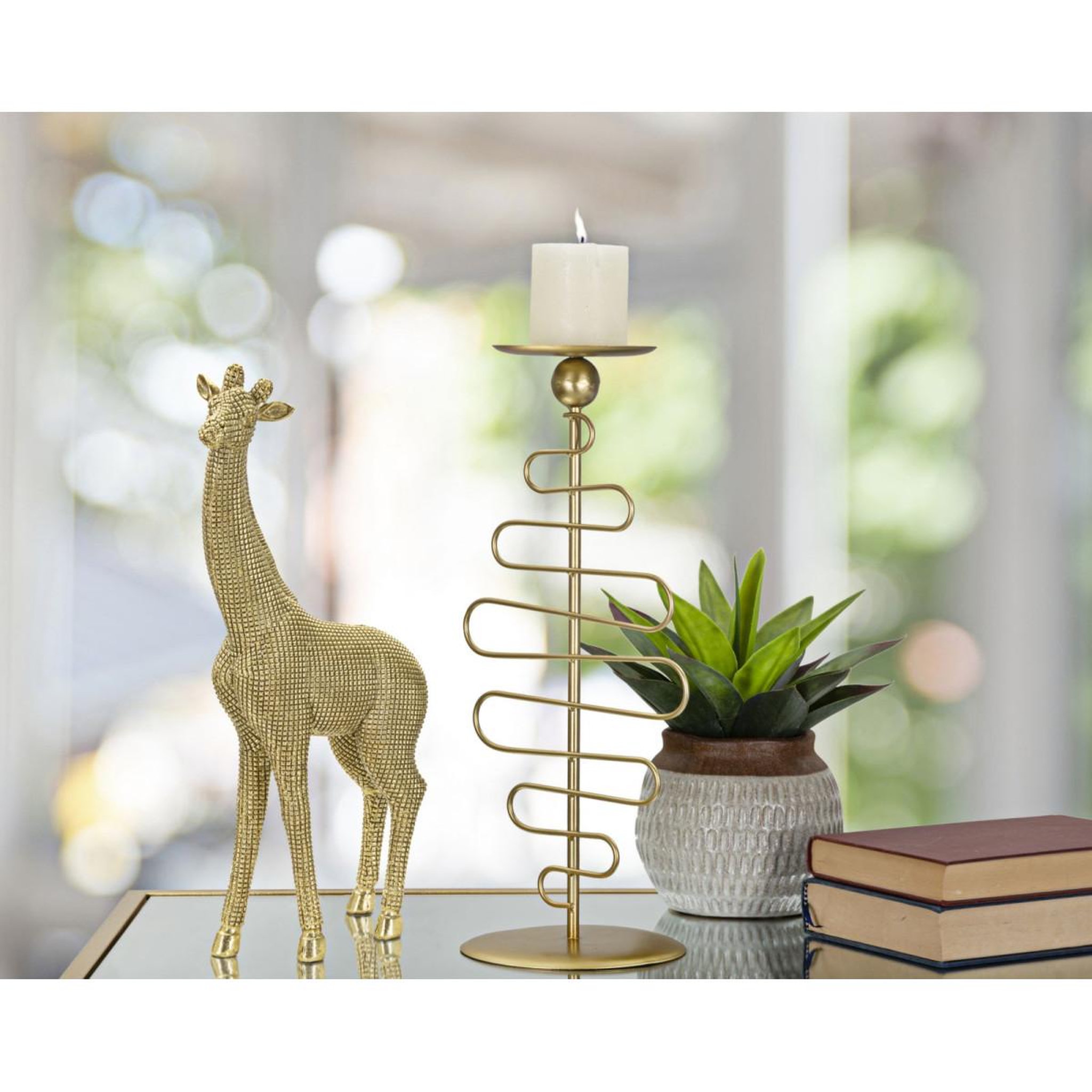 Voir la diapositive 6 : Paris Prix Statuette déco en résine  girafe  40cm or