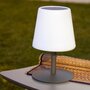Voir la diapositive 6 : Lumisky Lampe de table solaire STANDY TINY Blanc Acier H25cm