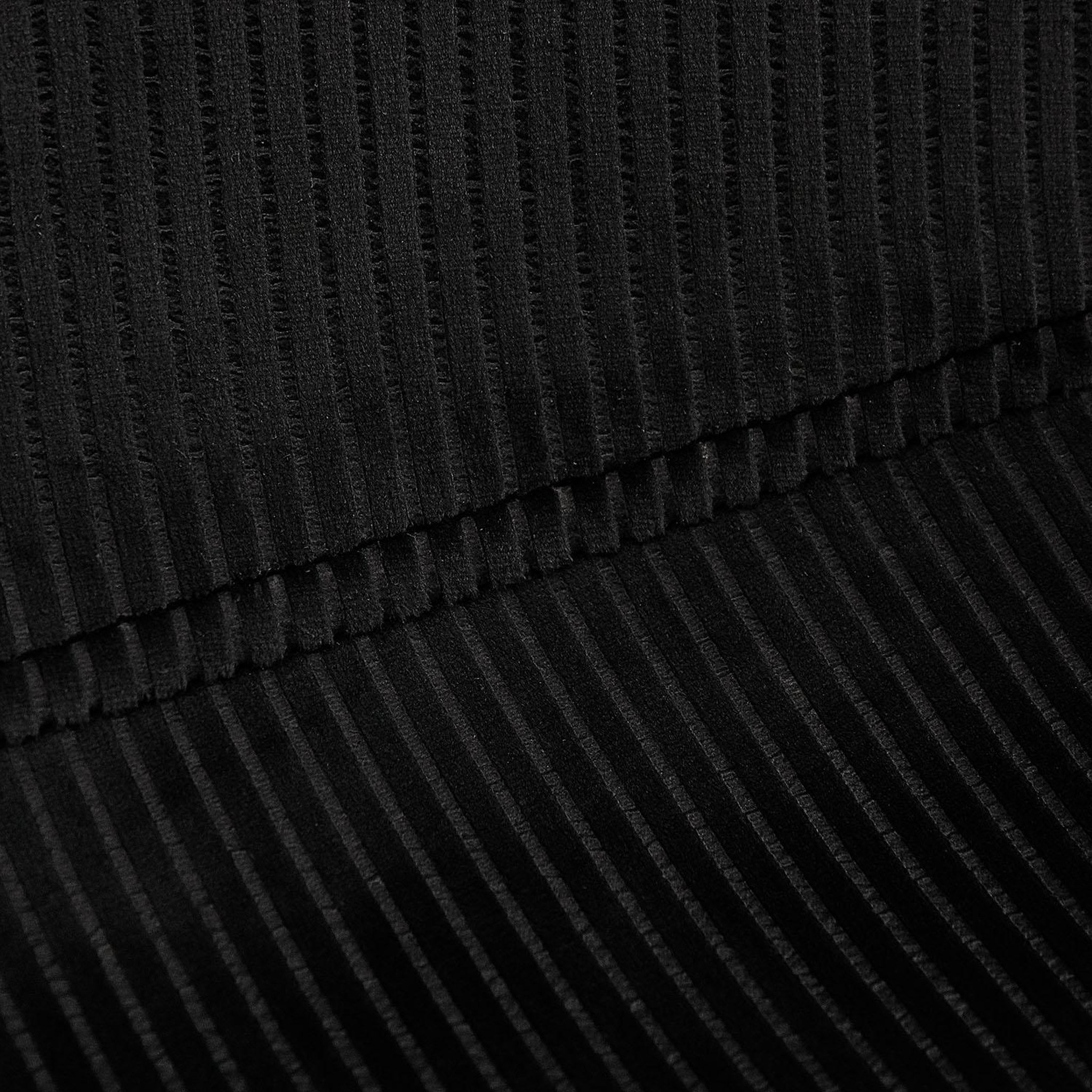 Voir la diapositive 4 : TOILINUX 2 Chaises design velours Giulia