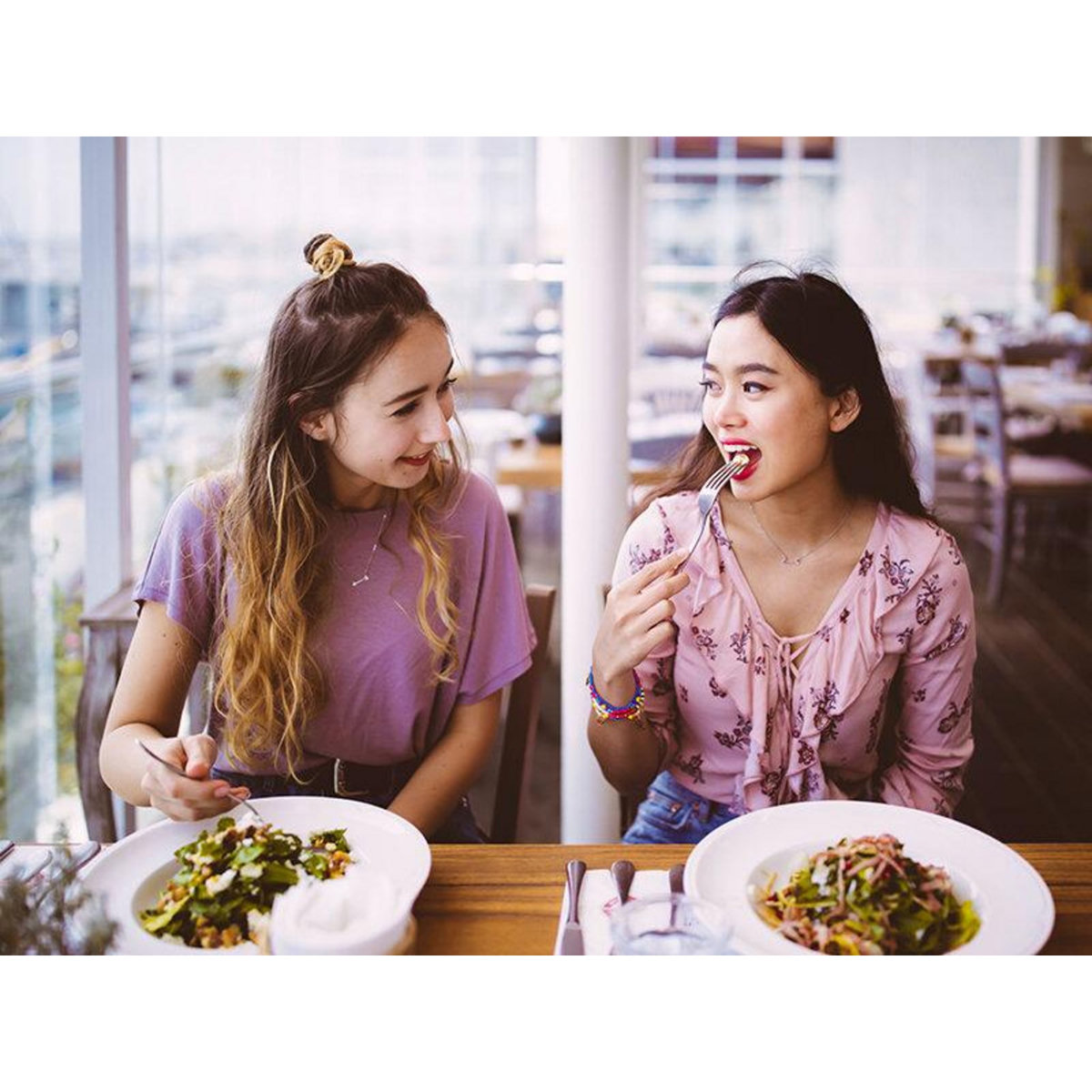 Smartbox Joyeux Noël - cadeau pour elle ! - Coffret Cadeau Multi-thèmes