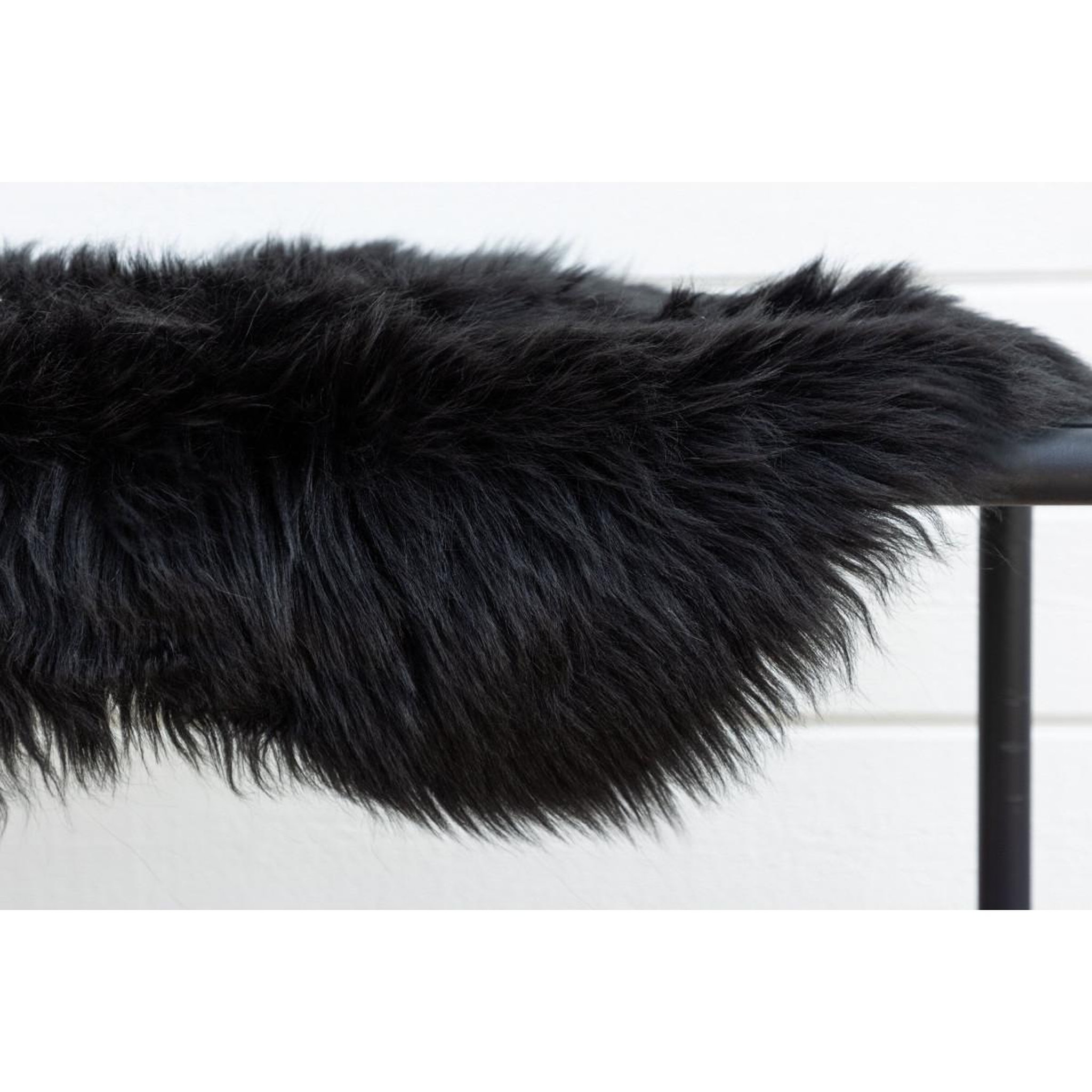 Voir la diapositive 3 : Paris Prix Tapis imitation fourrure  katy  55x180cm noir
