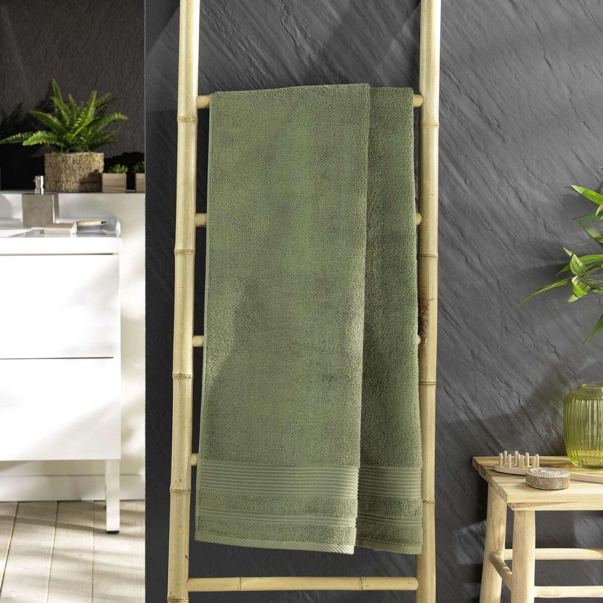 Douceur d'Intérieur Drap de douche DAYTA - Eponge unie