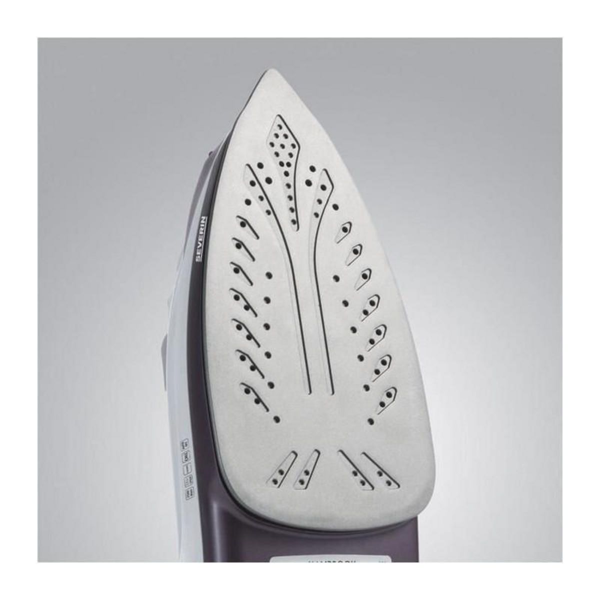 SEVERIN Fer à repasser vapeur 2500w 30g/mn - ba3210