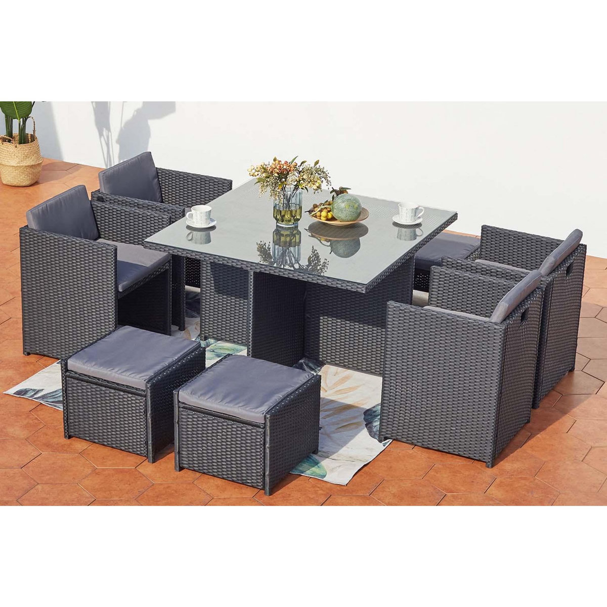 CONCEPT USINE Table et chaises 8 places encastrables en résine noir-gris MIAMI