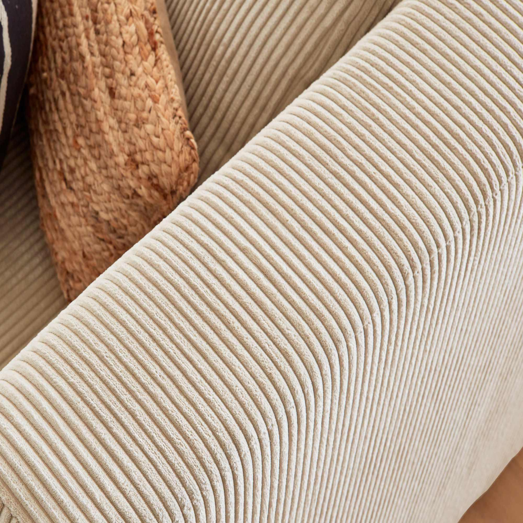Voir la diapositive 3 : LISA DESIGN Victoire - canapé modulable d'angle gauche - 5 places - en velours côtelé