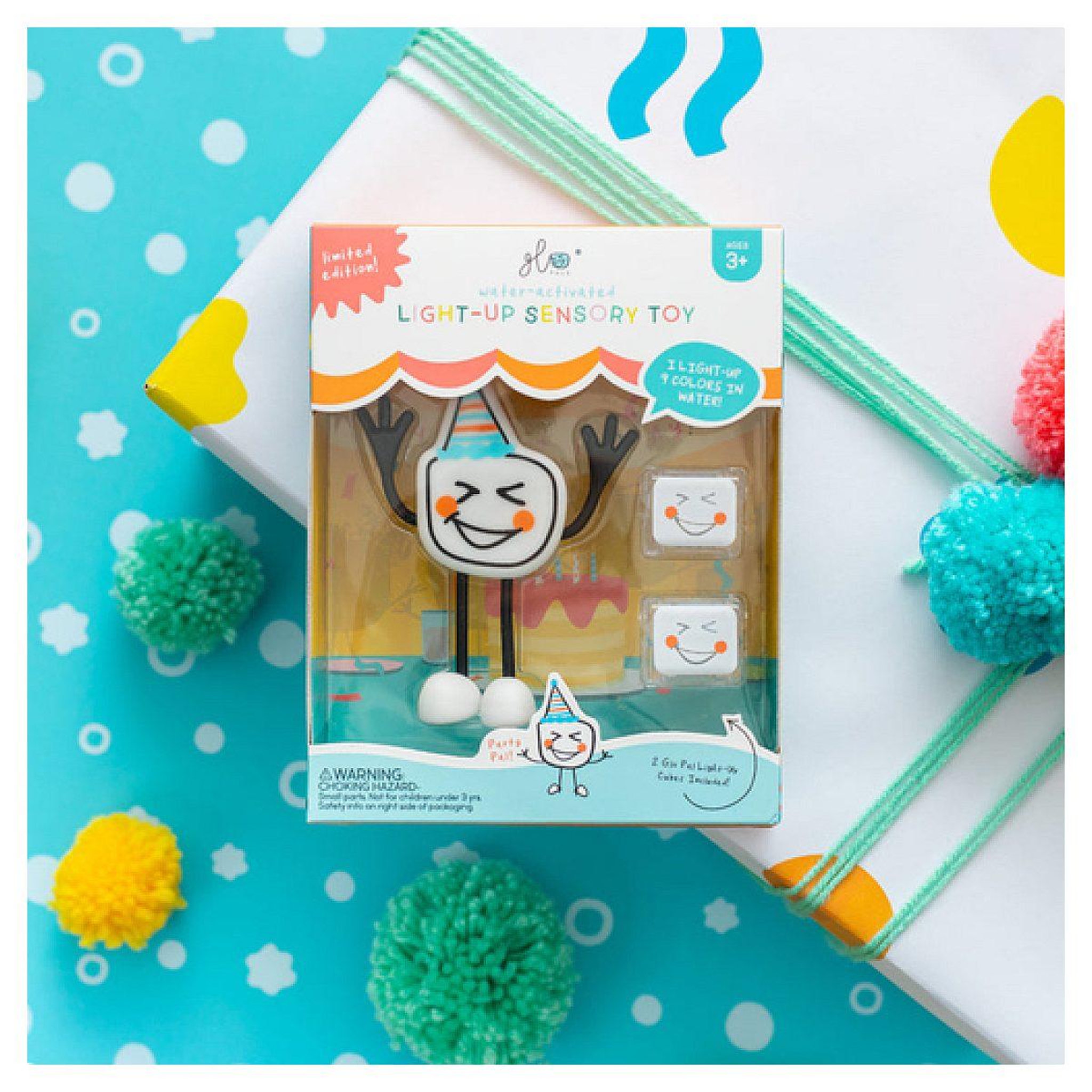 Voir la diapositive 2 : GLO PALS Figurine pour le bain -  festif blanc