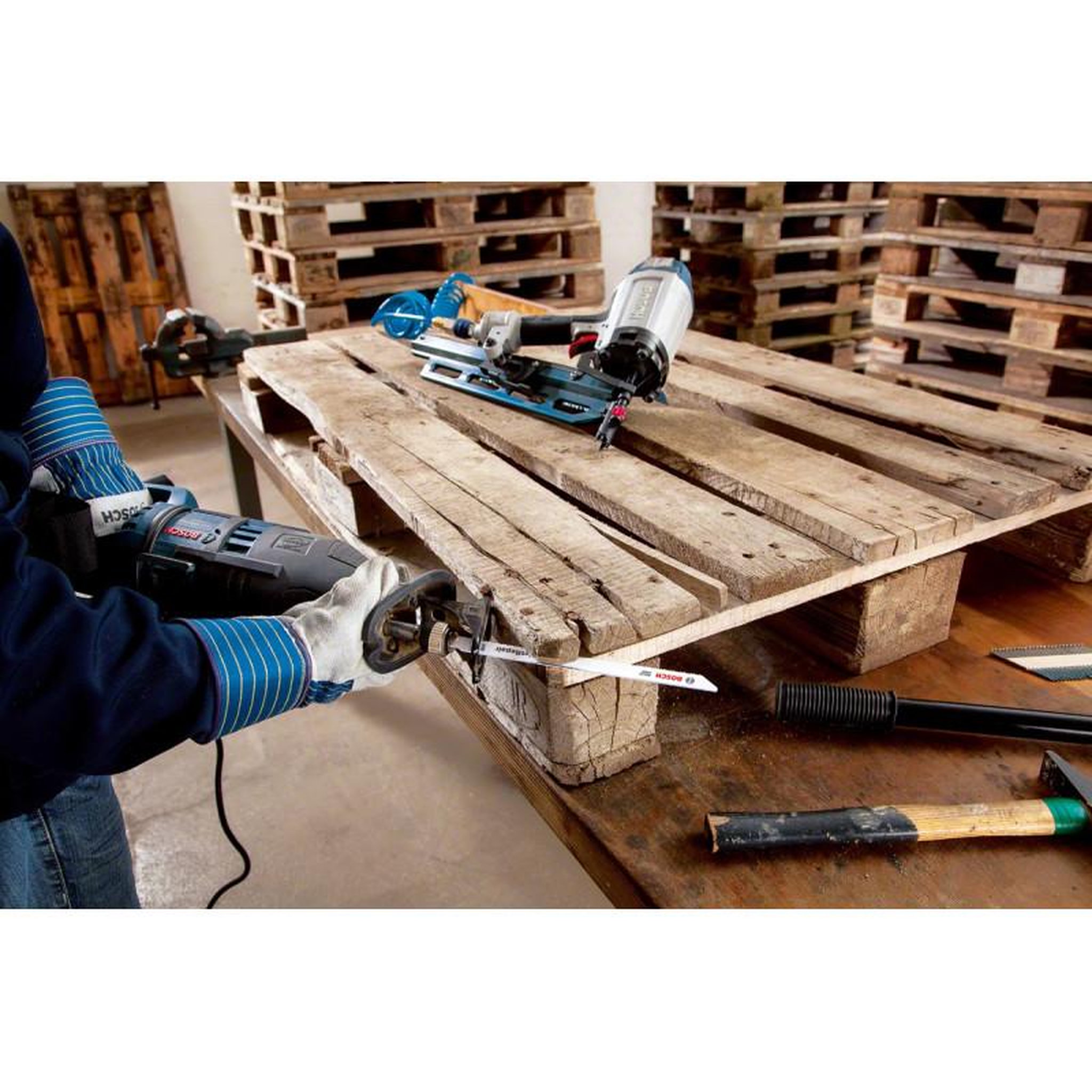 Voir la diapositive 3 : BOSCH Lames scie sabre S1122HF palette boîte de 200 lames BOSCH 2608658659