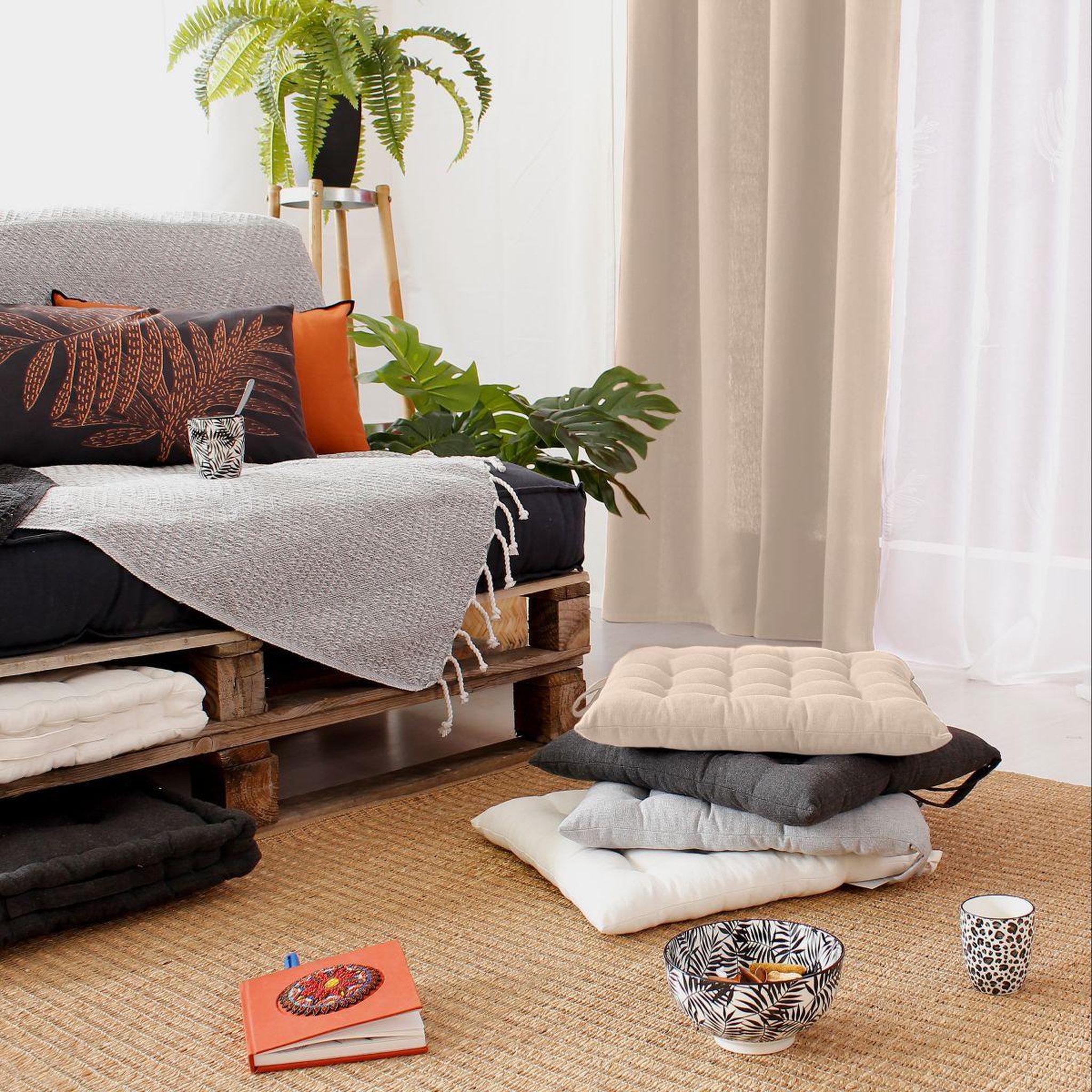 Voir la diapositive 3 : ENJOY HOME Galette de chaise piquée  dune  38x38cm sable