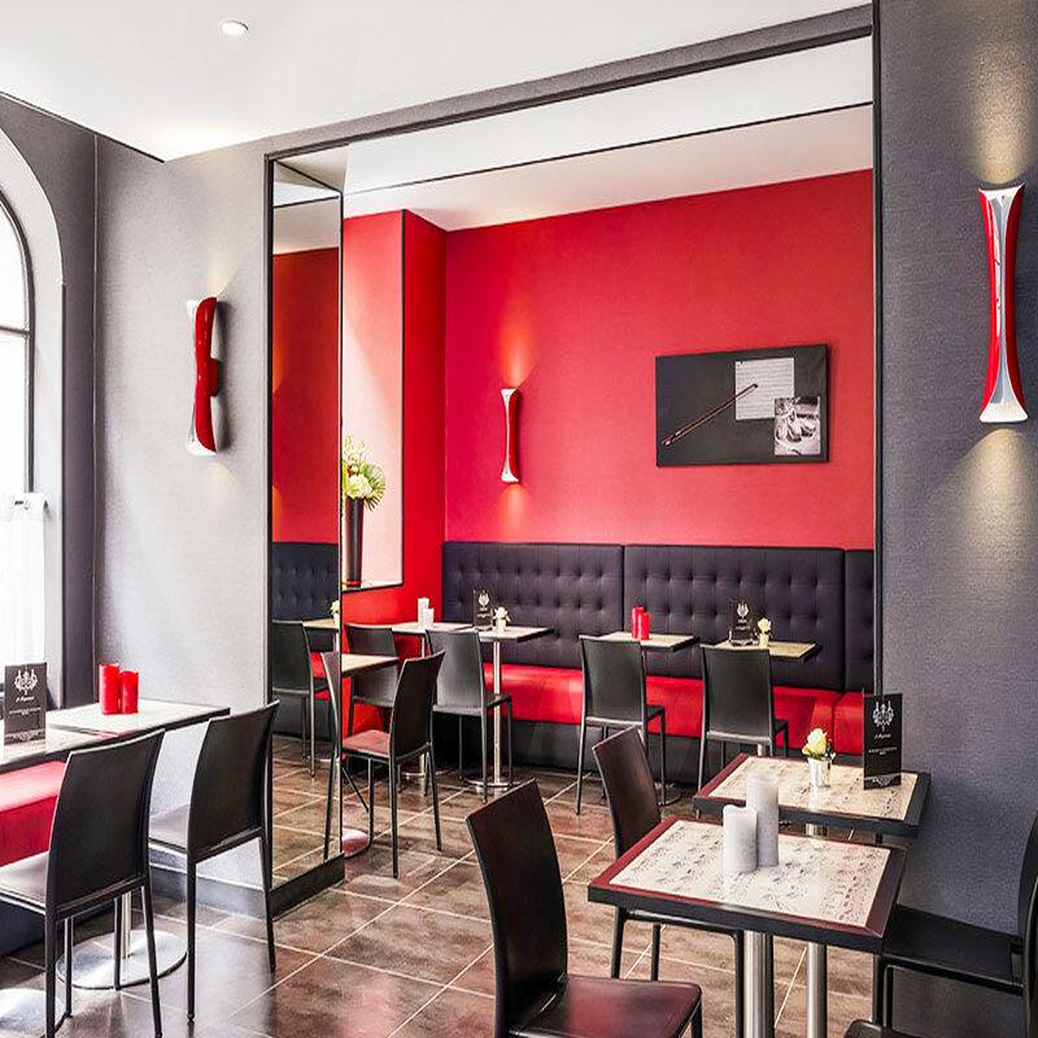 Voir la diapositive 3 : Smartbox Escapade romantique avec champagne en hôtel 4* à paris - coffret cadeau séjour