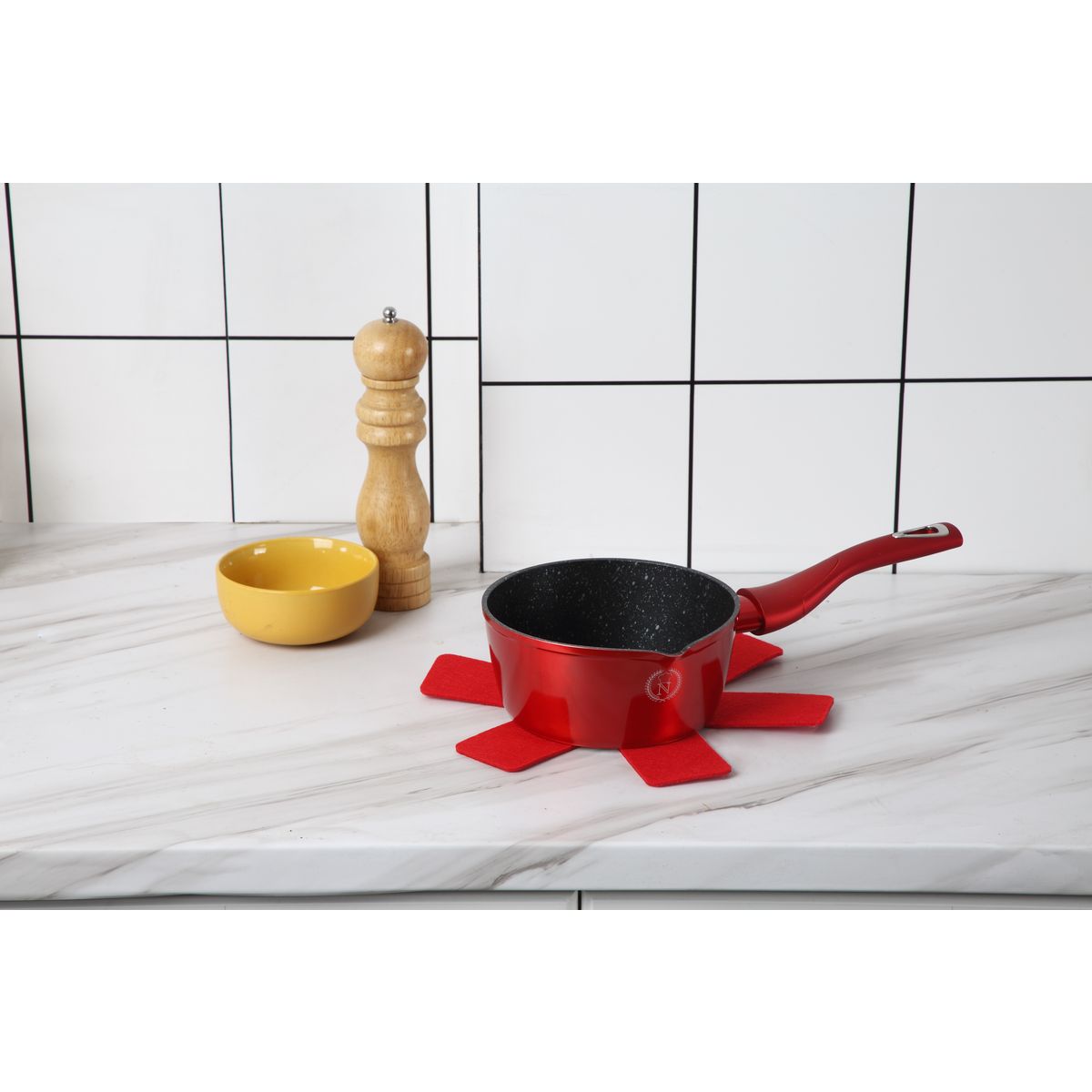 NAPOLEON Casserole induction rouge métallique 16 cm
