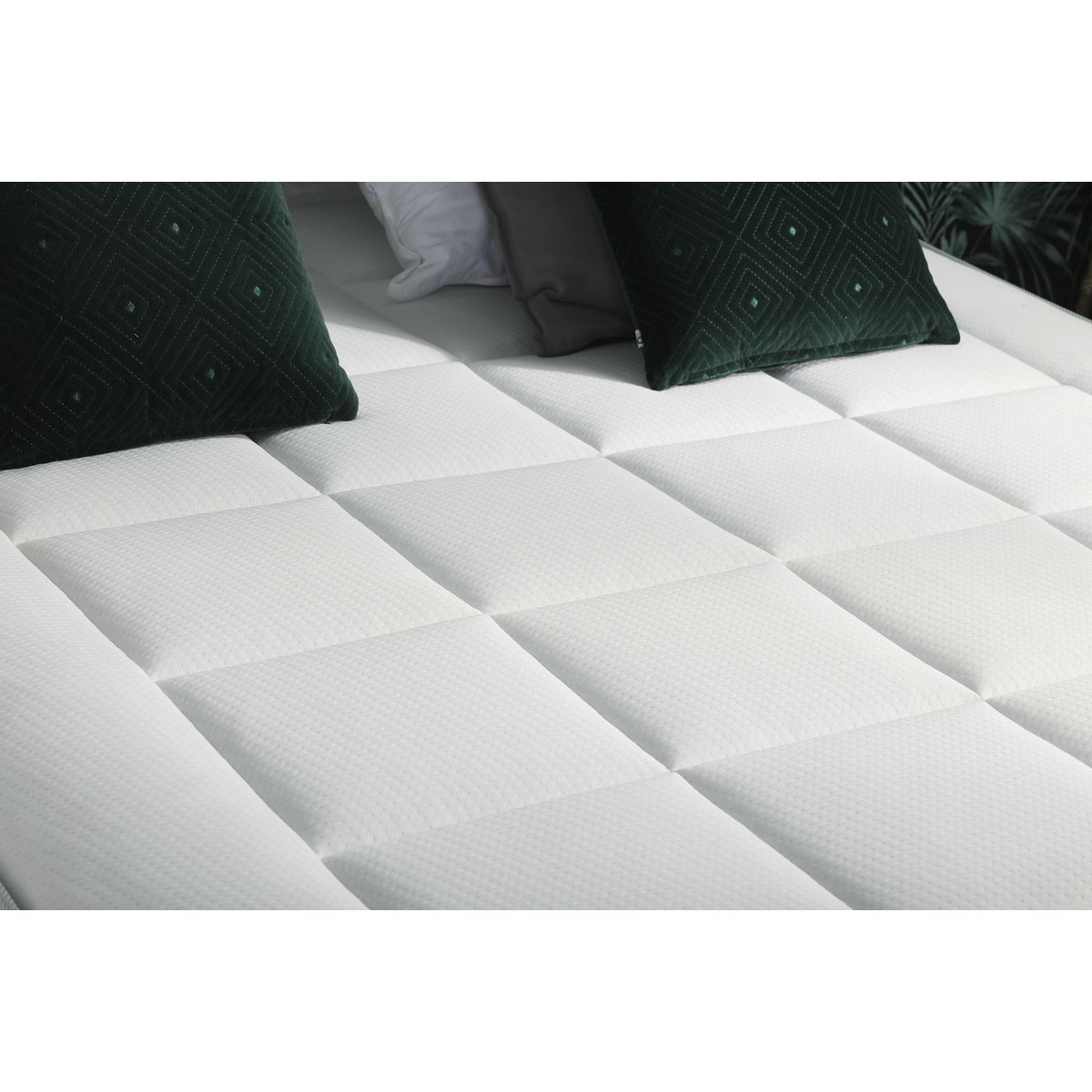 Ensemble Literie matelas 672 ressorts ensachés 30cm et sommier 140x190 cm KING PALACE