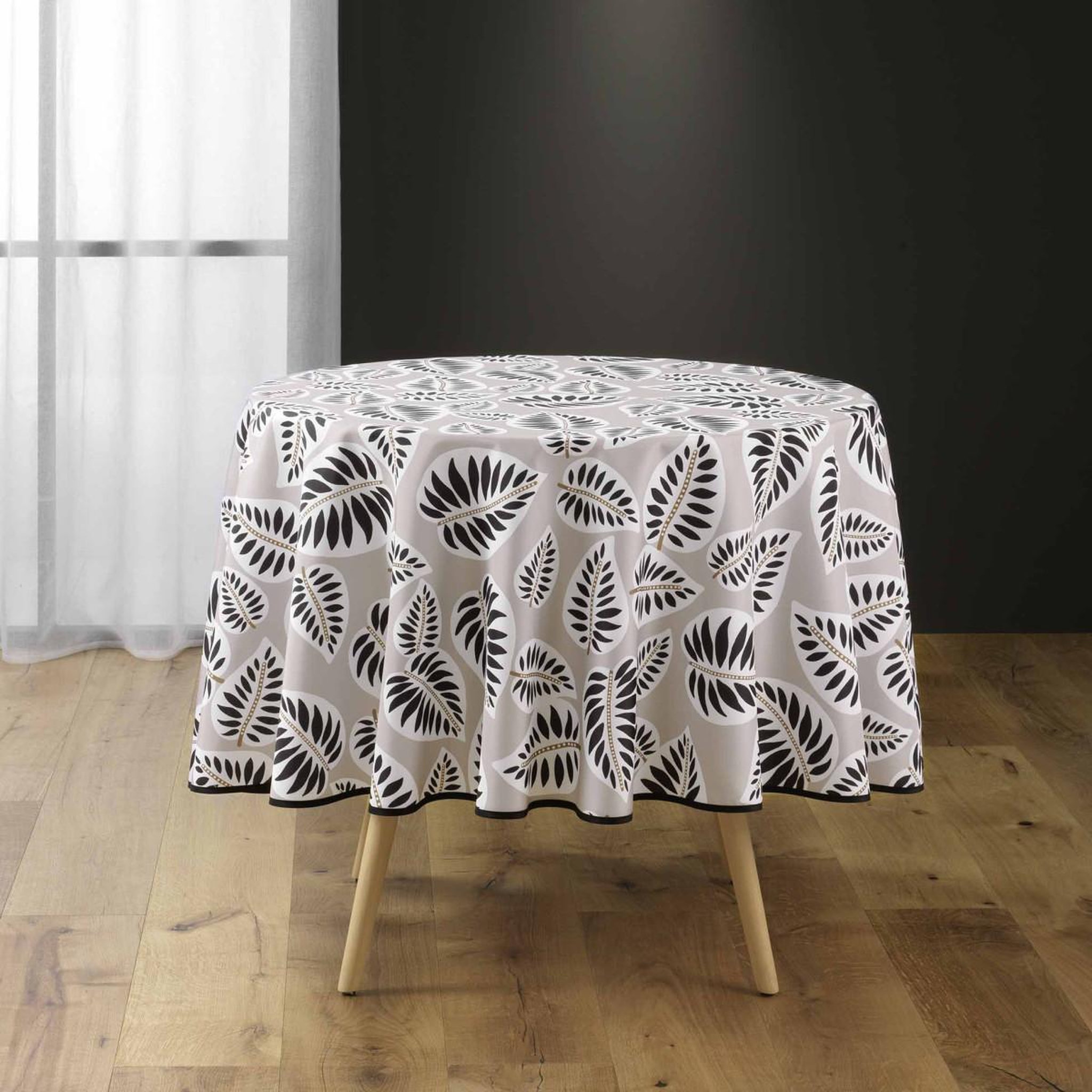 Douceur d'Intérieur Nappe antitache ronde imprimé  alma  180cm noir