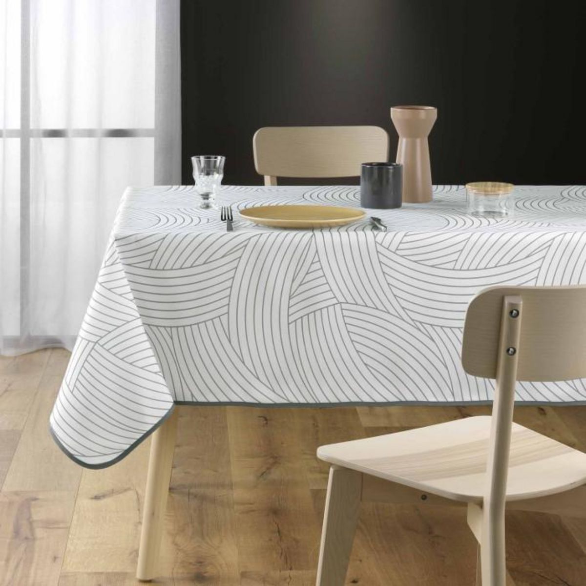 Paris Prix Nappe Antitache Imprimé  Linea  150x240cm Blanc