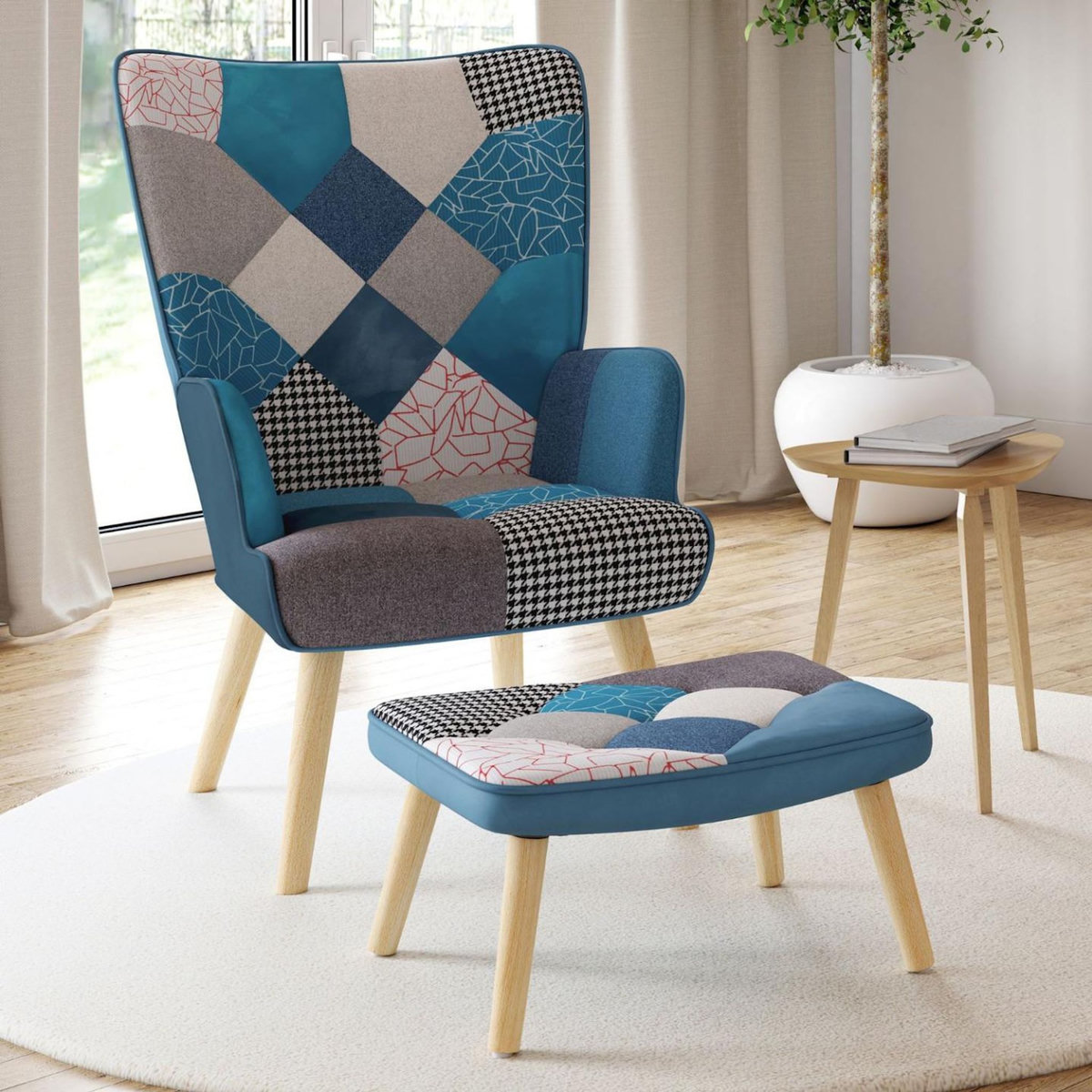 ID MARKET Fauteuil scandinave IVAR avec repose pieds en tissu patchwork et velours bleu