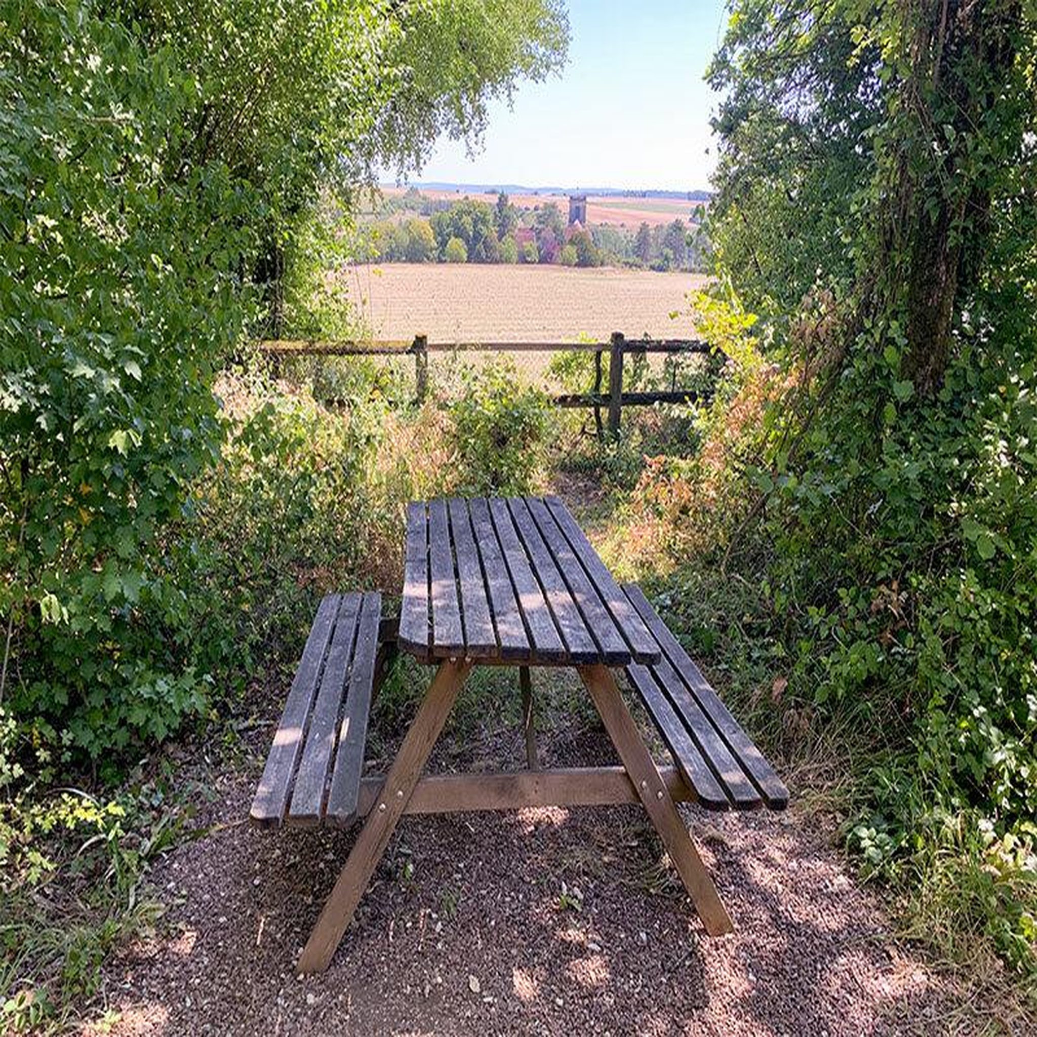 Voir la diapositive 3 : Smartbox 2 jours insolites en chalet au cœur de la forêt en bourgogne - coffret cadeau séjour