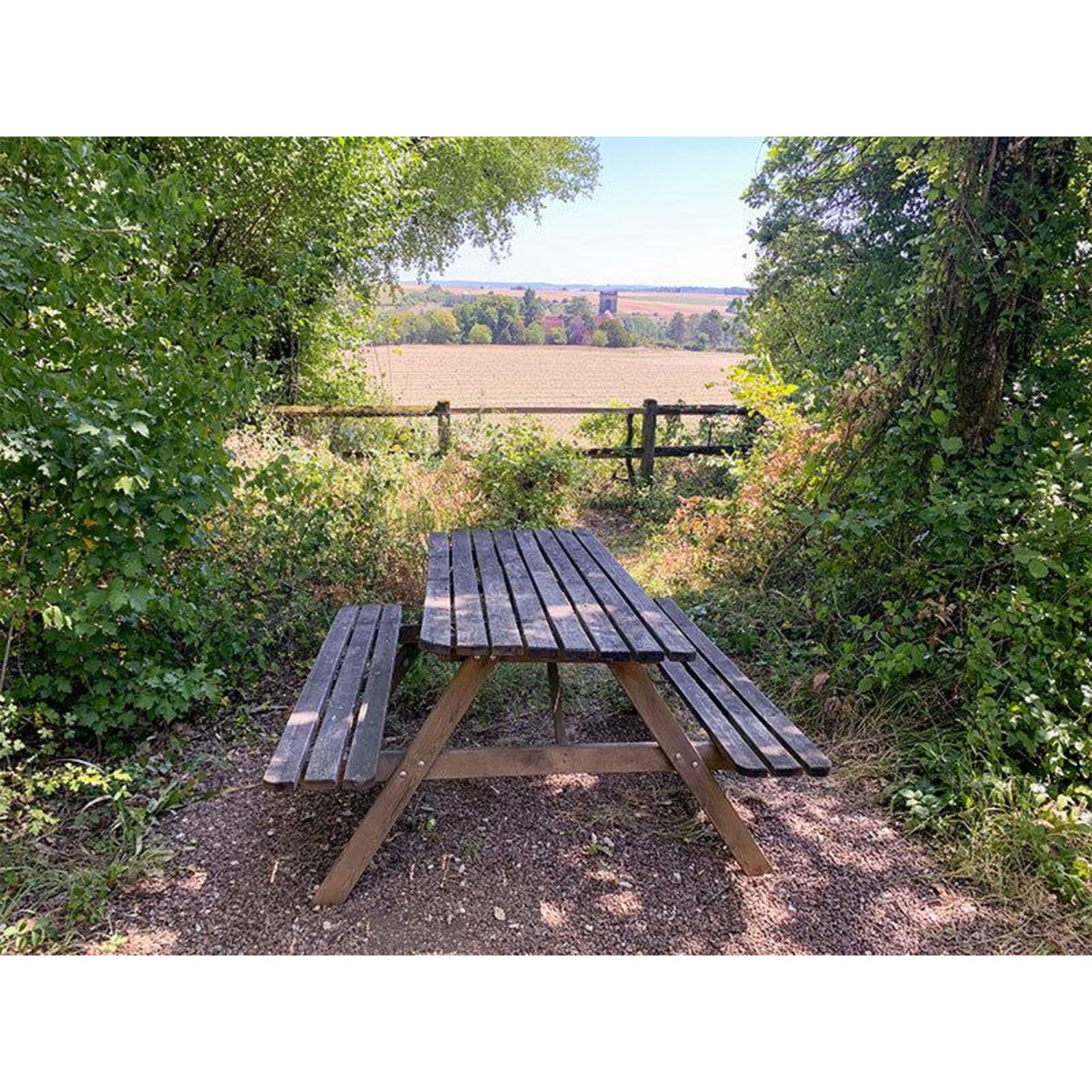 Smartbox 2 jours insolites en chalet au cœur de la forêt en Bourgogne - Coffret Cadeau Séjour