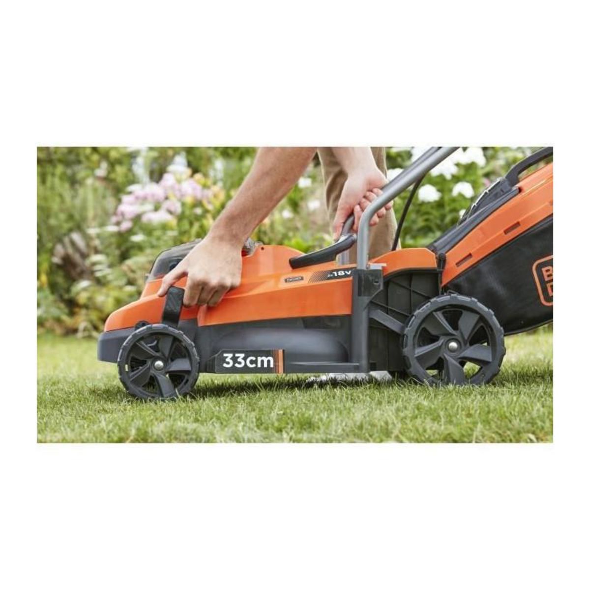 Black et Decker BLACK + DECKER Tondeuse 33 cm sans fil LITHIUM 18V - 2,5Ah - 2 batteries - 1 chargeur - BCMW3318L2-QW